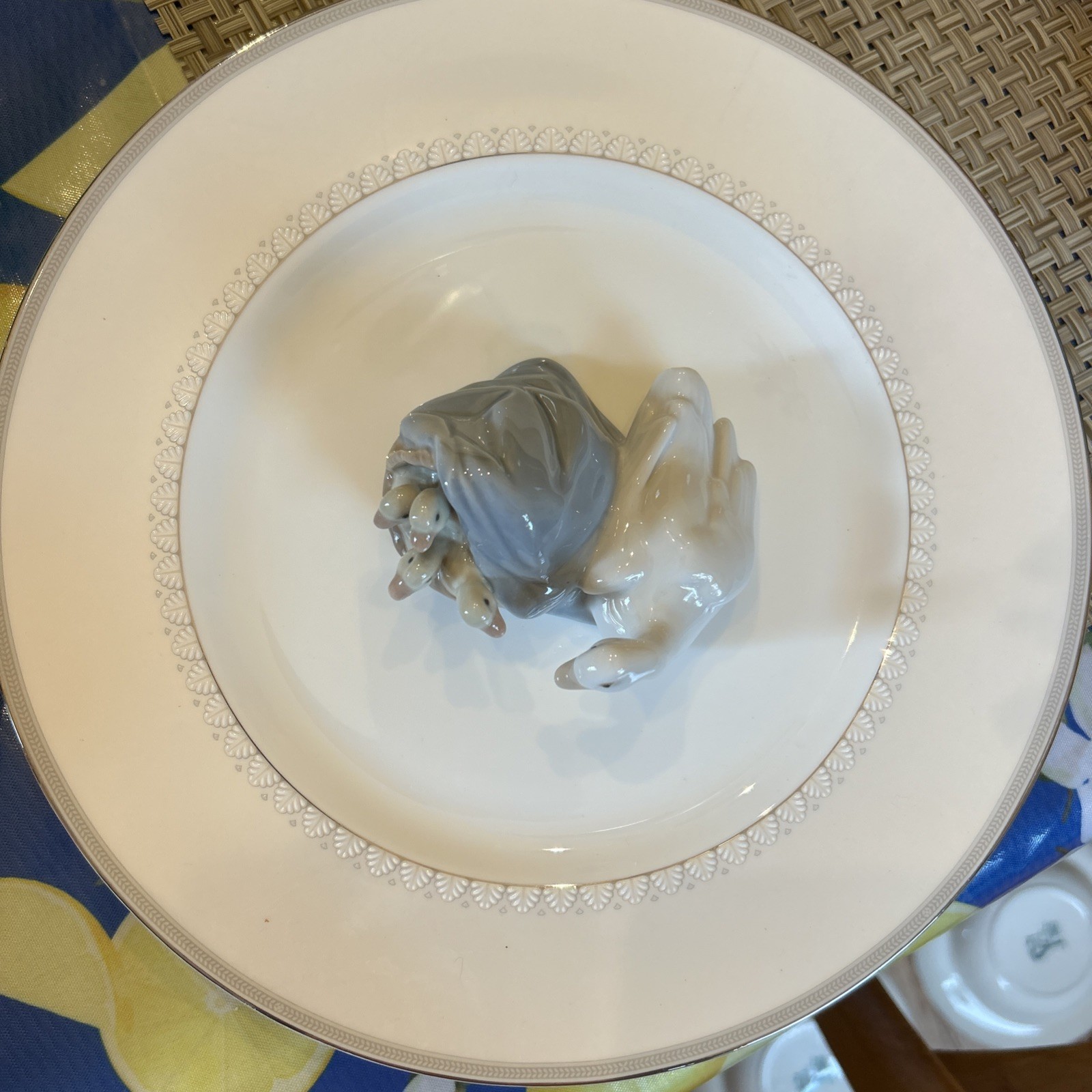Johnson Brothers Friendly Village Covered Bridge Vegetable Dish With Lid, 10”