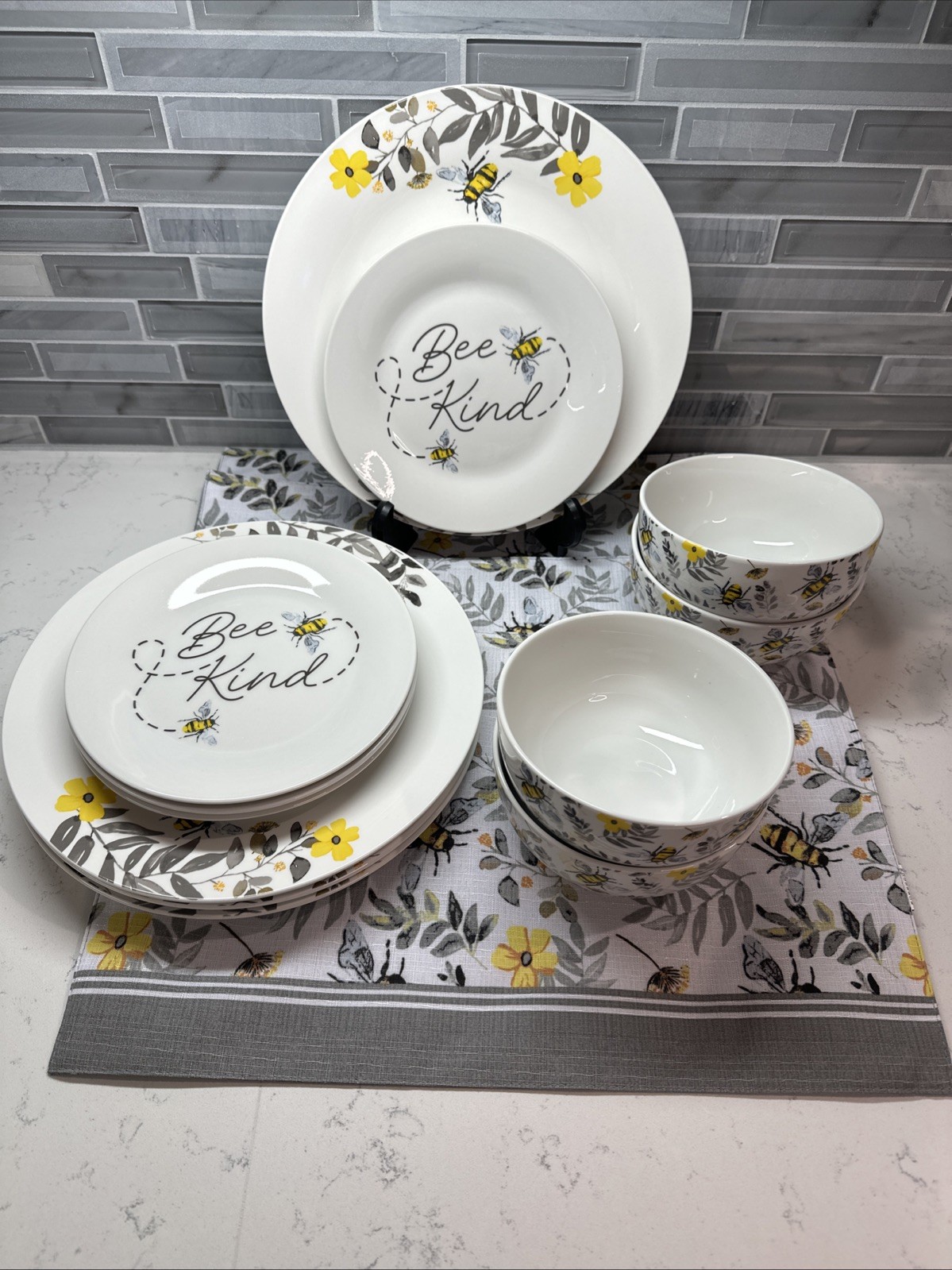 ROYAL NORFOLK “Bee Kind” Floral & Bees~Bowl/Salad & Dinner Plate/Placemat~4 EACH