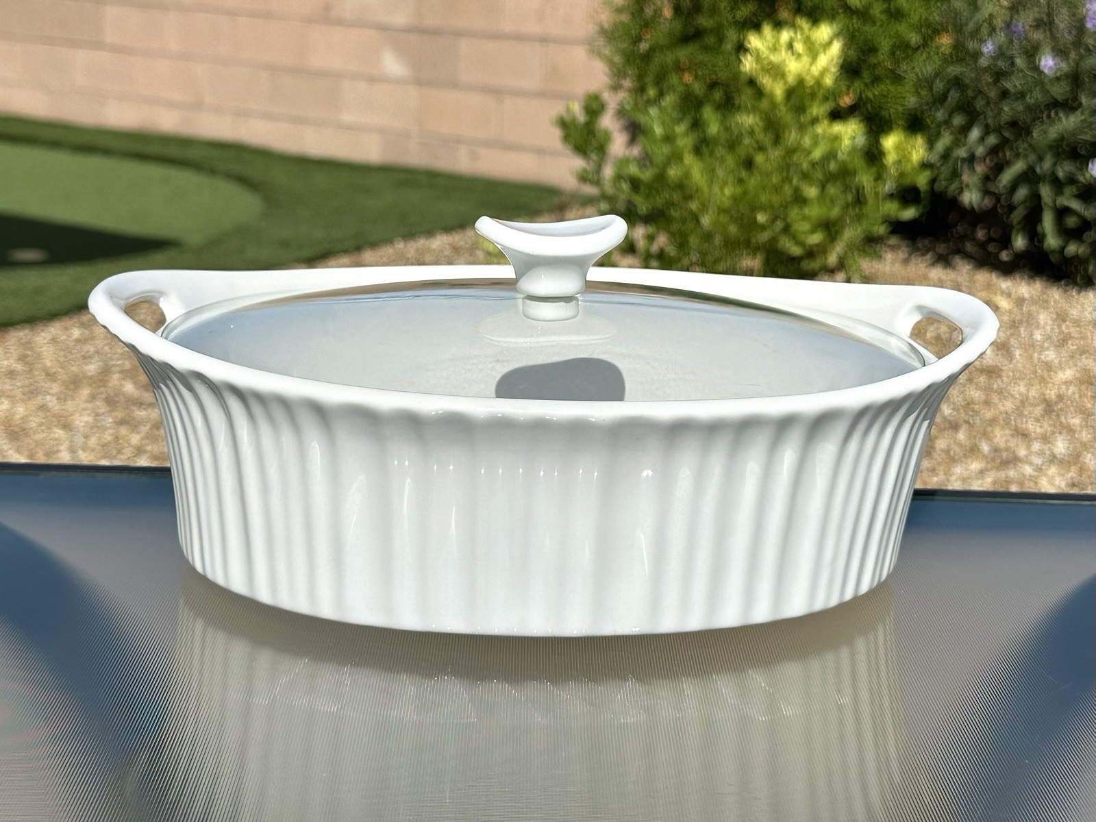 VTG Corning Ware French White 2.5 Qt/2.3 L Casserole Dish Handles With Lid