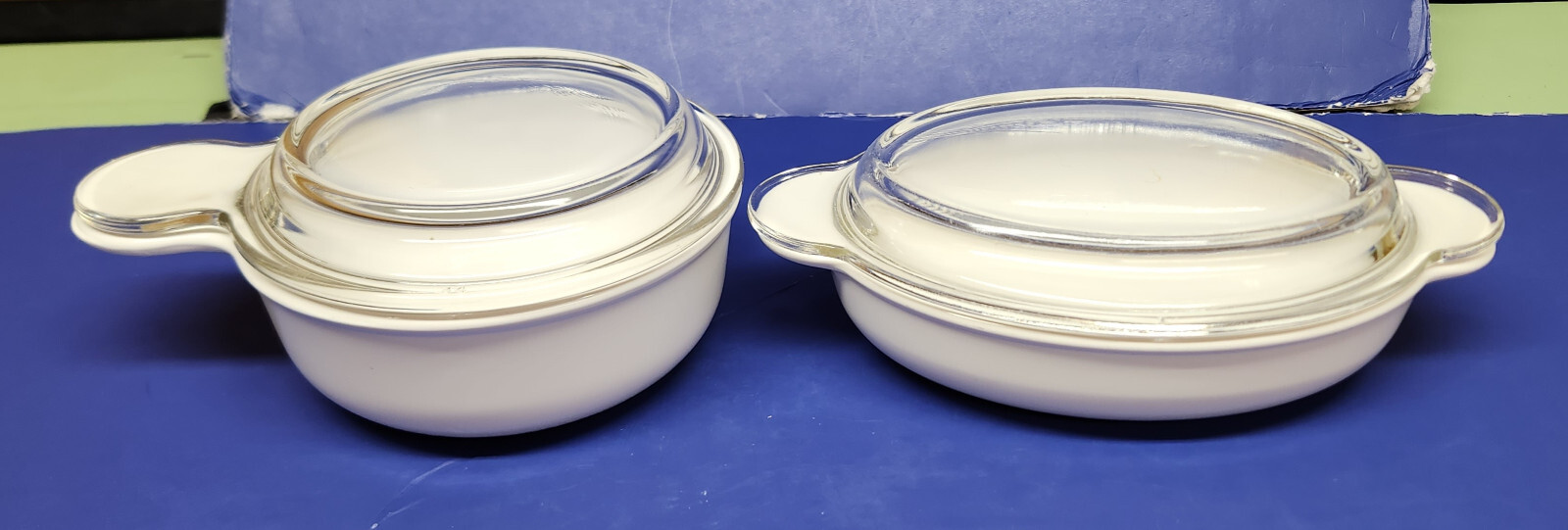 2 CORNING Grab-its P-14-B / P-150-B Small Round & Oval w/2 Pyrex Glas Lids WHITE