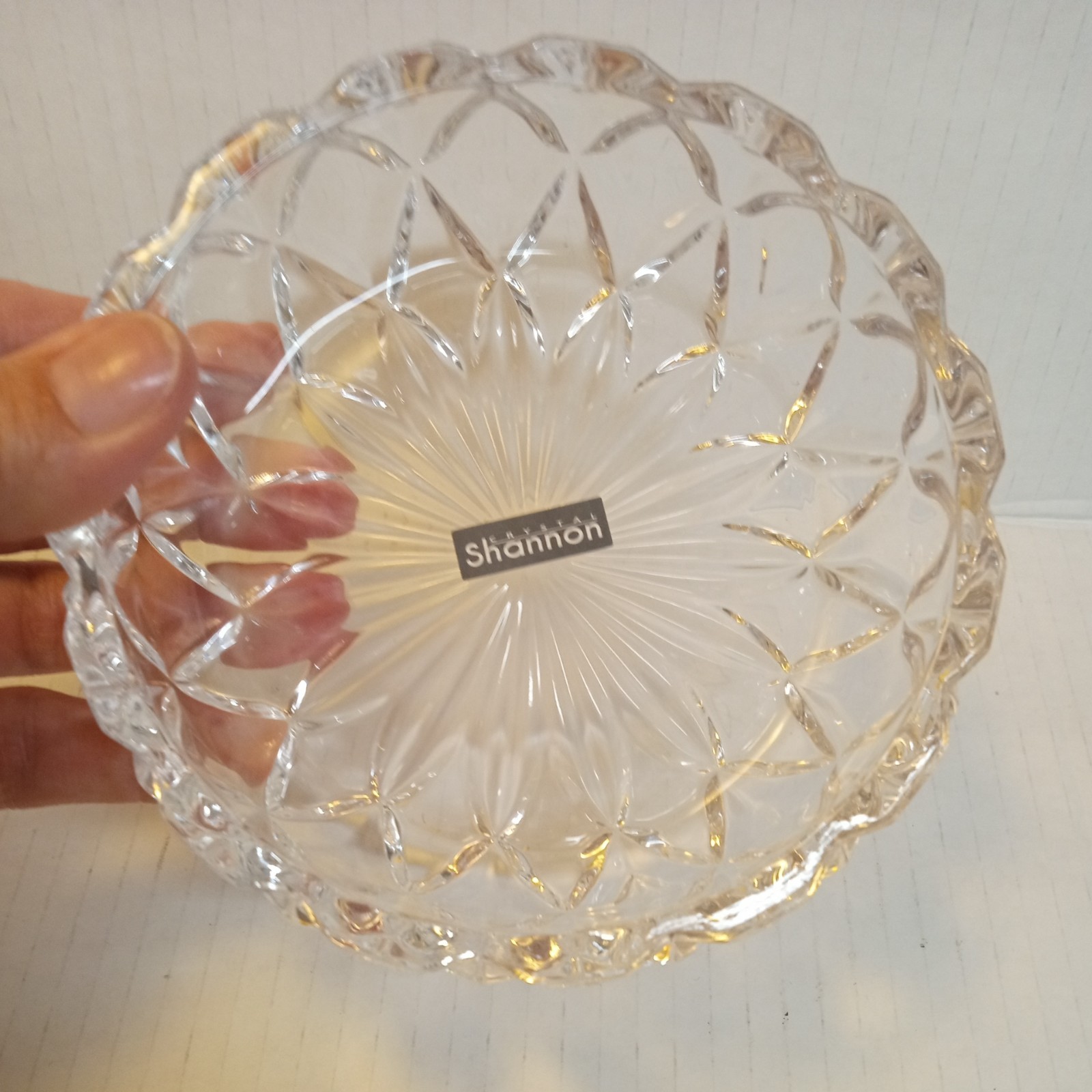 Hershey’s Kisses Crystal Candy Dish Shannon Crystal Designs by Godinger 6″ tall