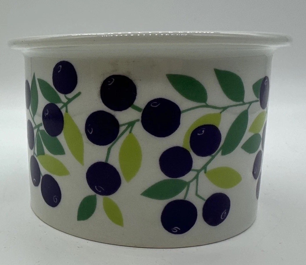 Arabia Pomona Berries Bowl White Ceramic Finland Mid-Century Modern 6-69