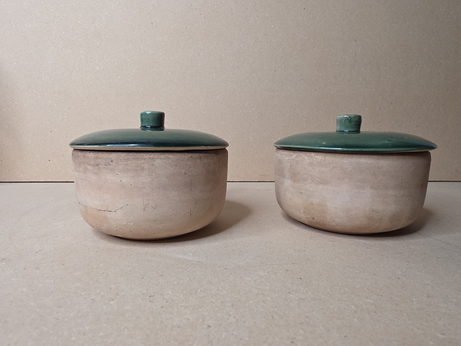La Solana Pottery Natural Clay Body Green Lid & Body Made 1940/50’s Casserole X2