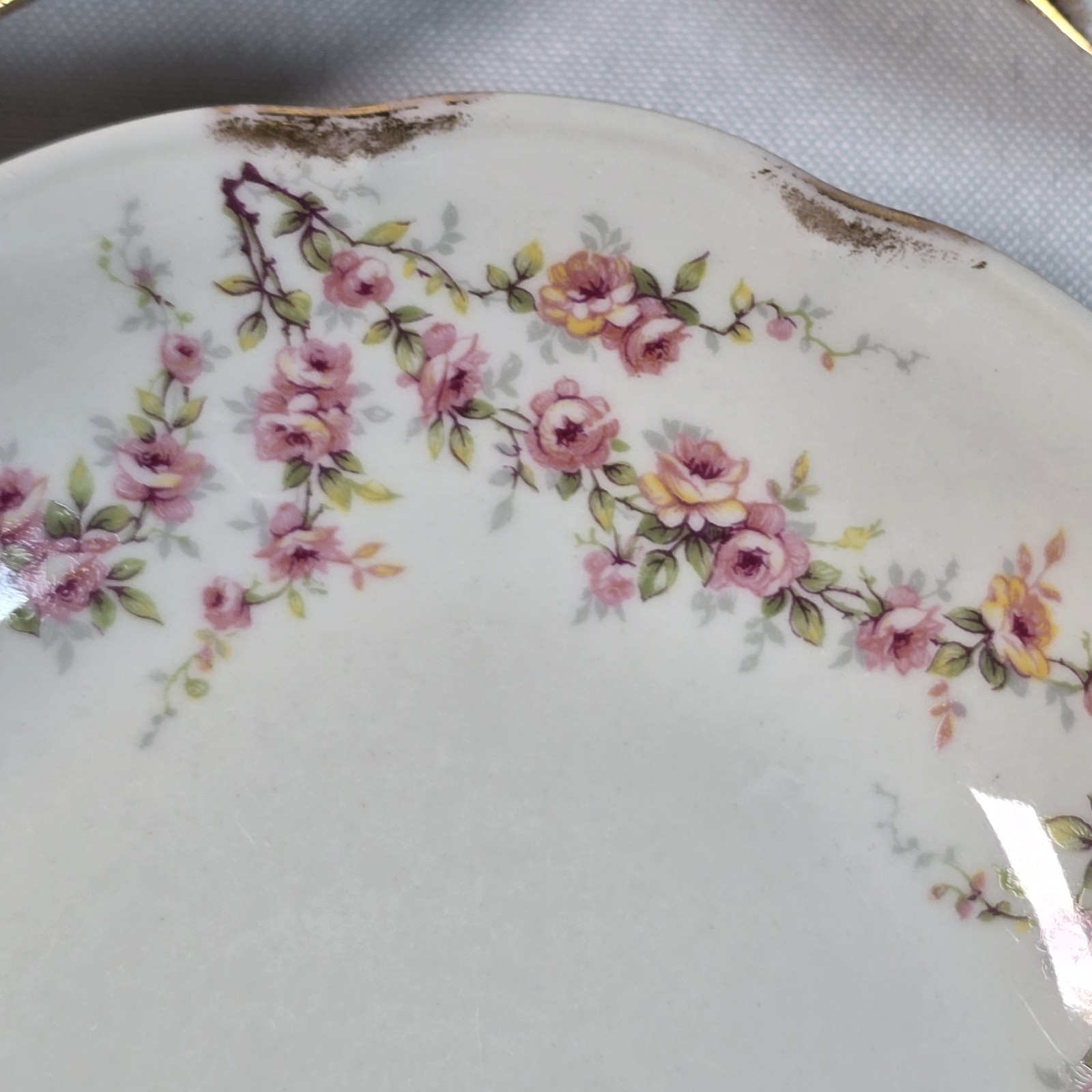 6 Theodore Haviland Varenne USA 5 in Small Dessert Fruit Bowls Tiny Roses chip*