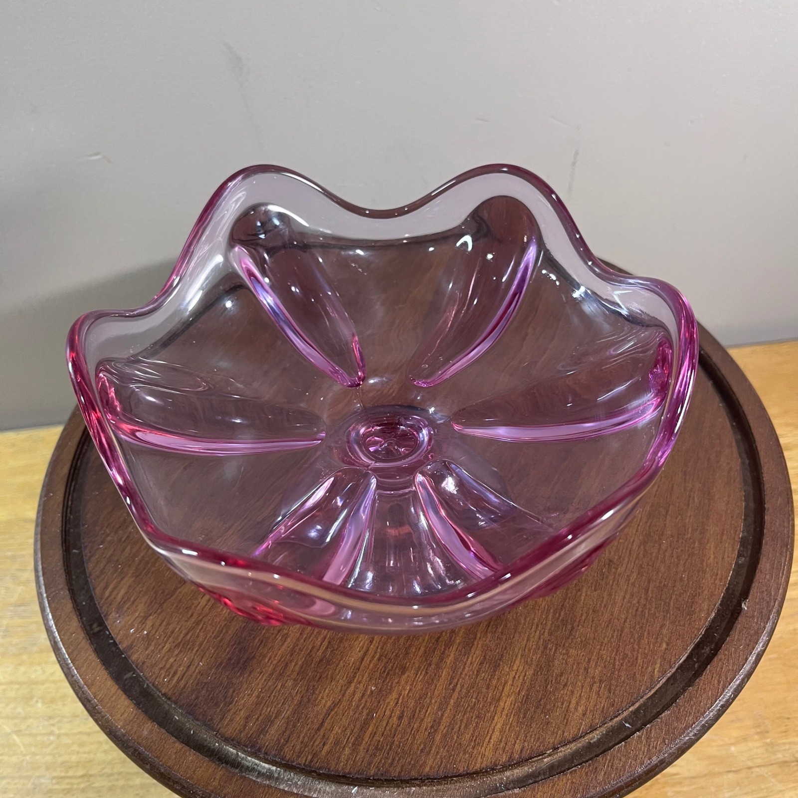 Vtg Viking Glass Epic Teaberry Pink 6 Petal Crimped Compote Candy Dish MCM 7″