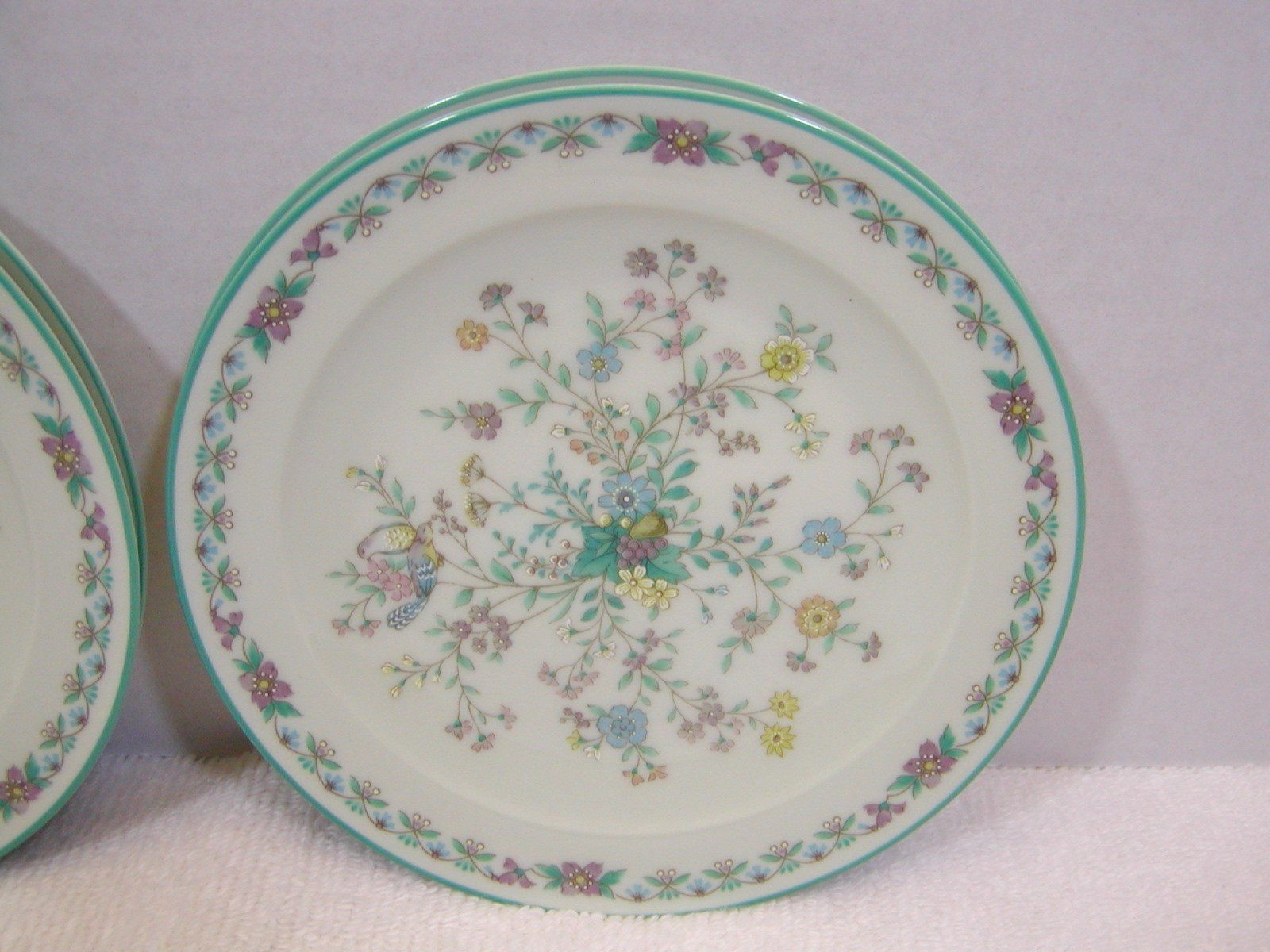 4 NORITAKE PARADISE 6-1/4″ BREAD/BUTTER DESSERT PLATES