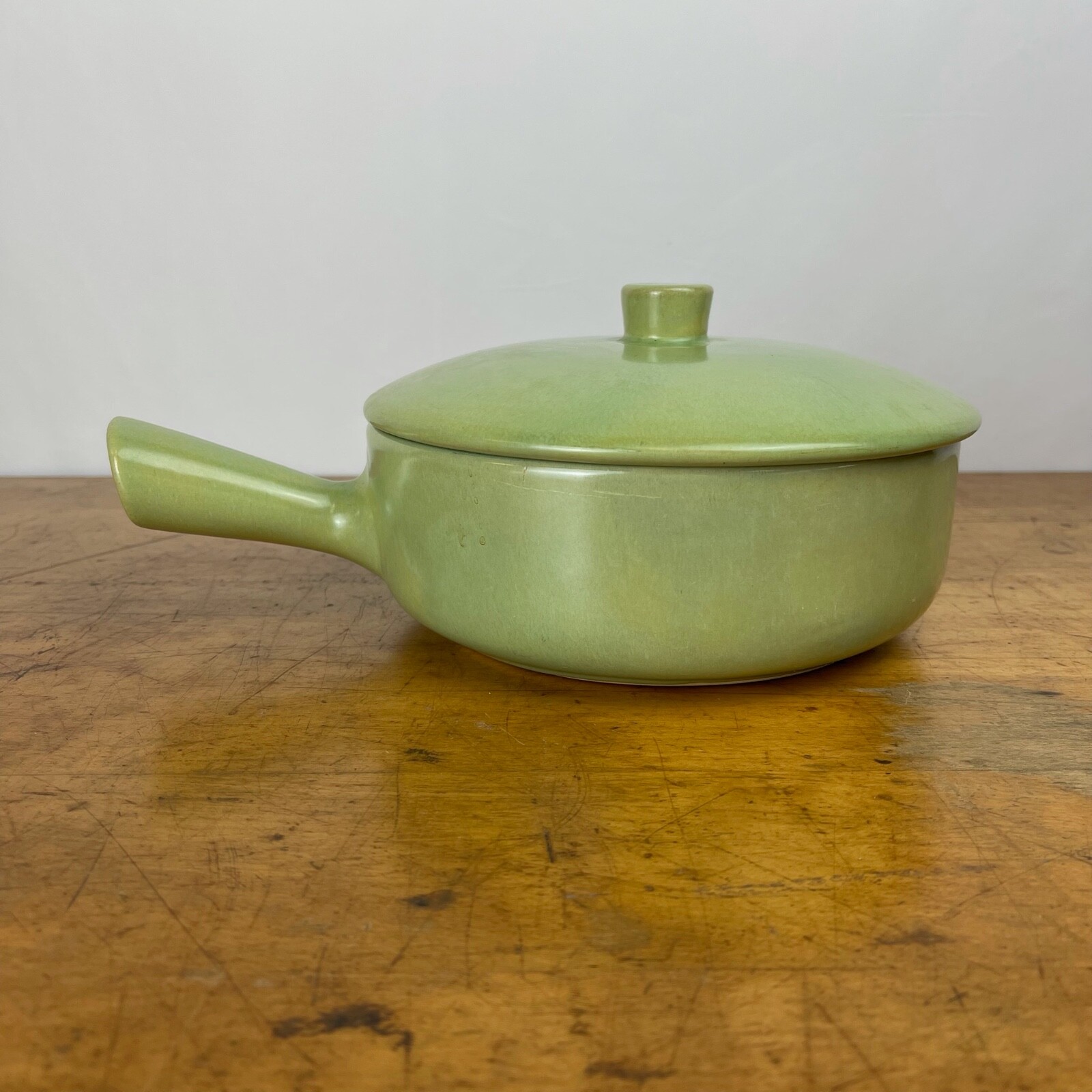 Vintage La Solana Potteries Solana Ware Green Covered Handled Pot 11” Long