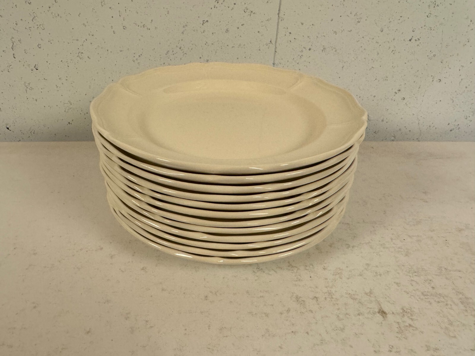Wedgwood Porcelain Queens Shape Set of 12 Dinner Plates 10 1/4″
