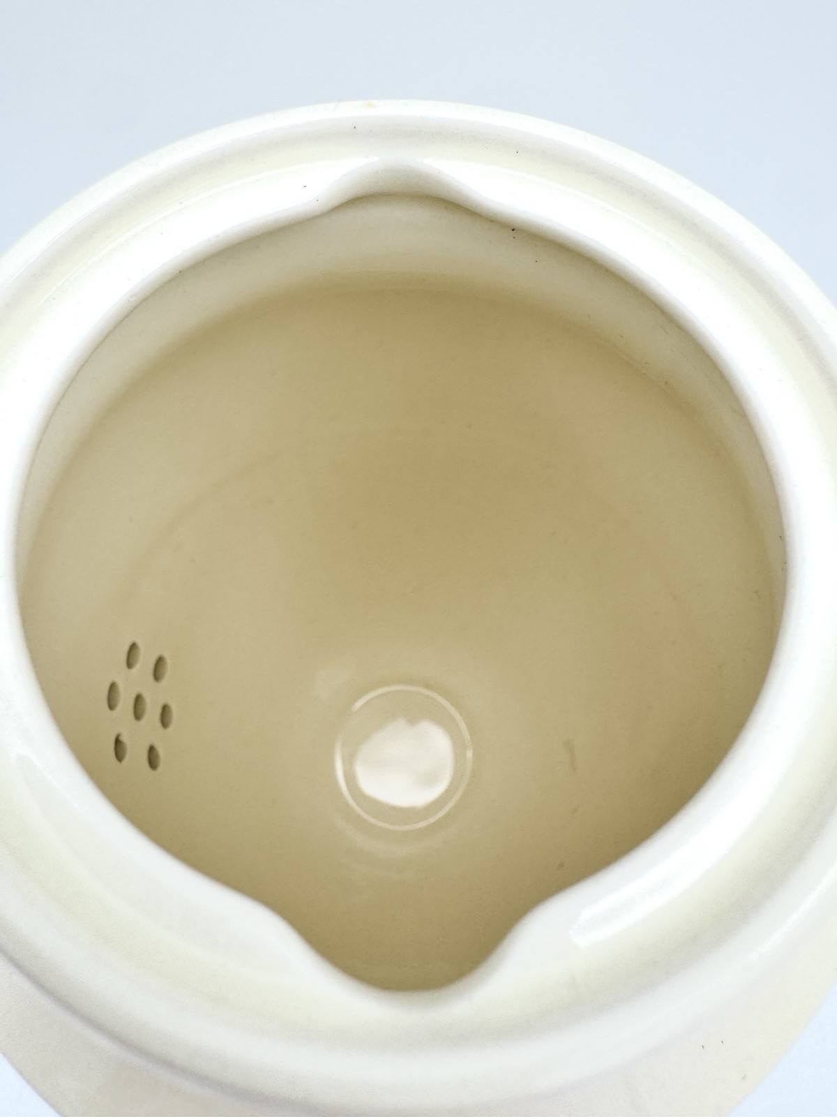 Wedgwood Edme – 3 Cup Small Coffee Pot & Lid, 8 5/8”