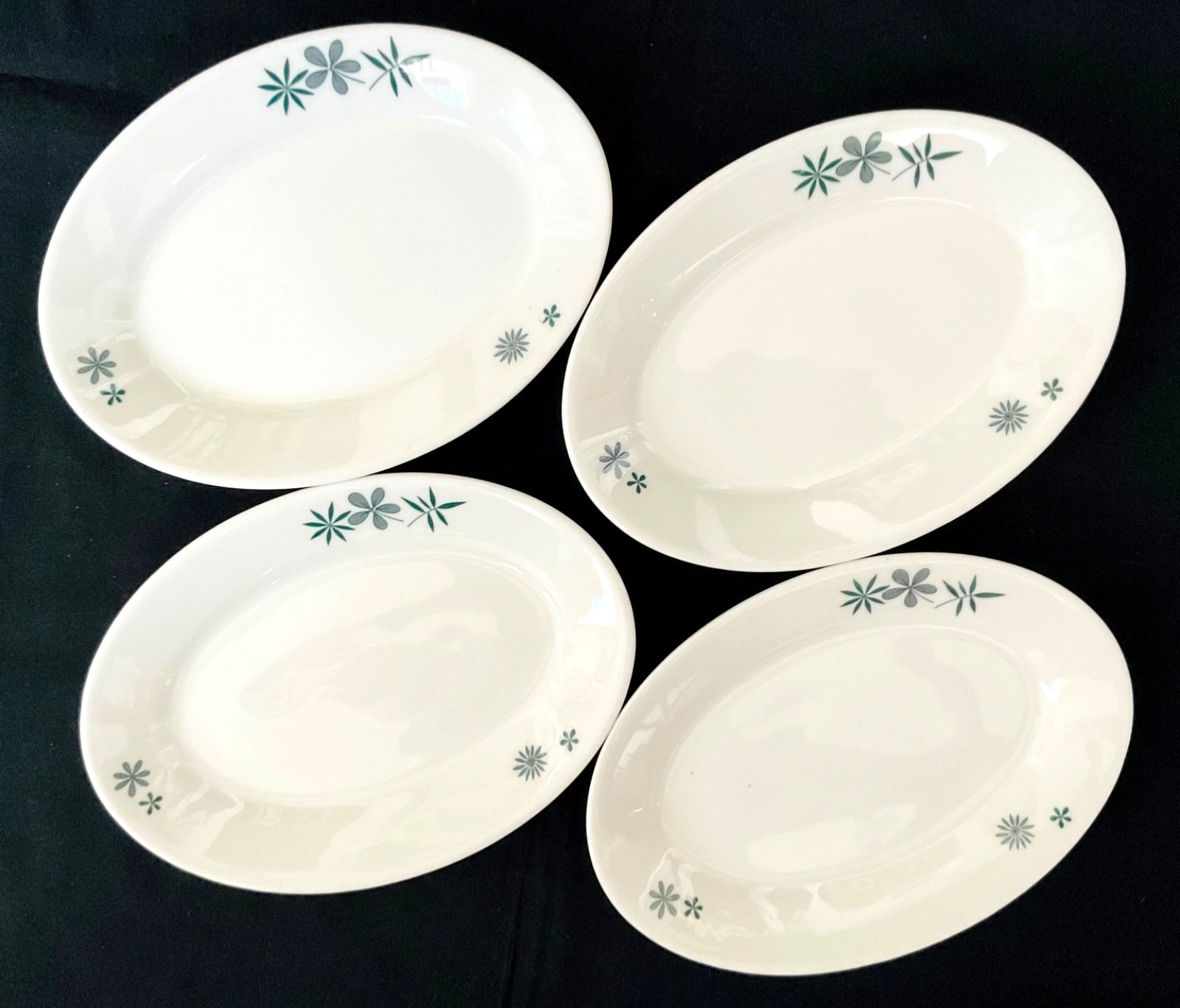 VTG HOMER LAUGHLIN BEST CHINA 4~OVAL SIDE PLATES 8x6x1 GREEN FLORAL TRM ON WHITE