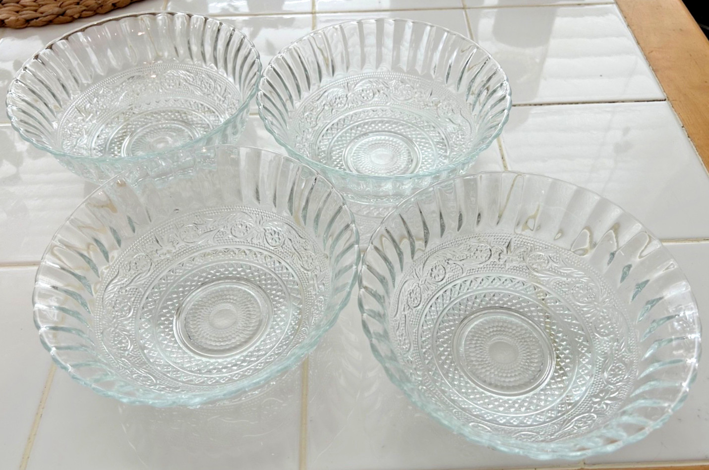 Set of 4 Vintage KIG Malaysia Fleur De Lis Round Glass Bowls 6 3/4″ Clear Glass