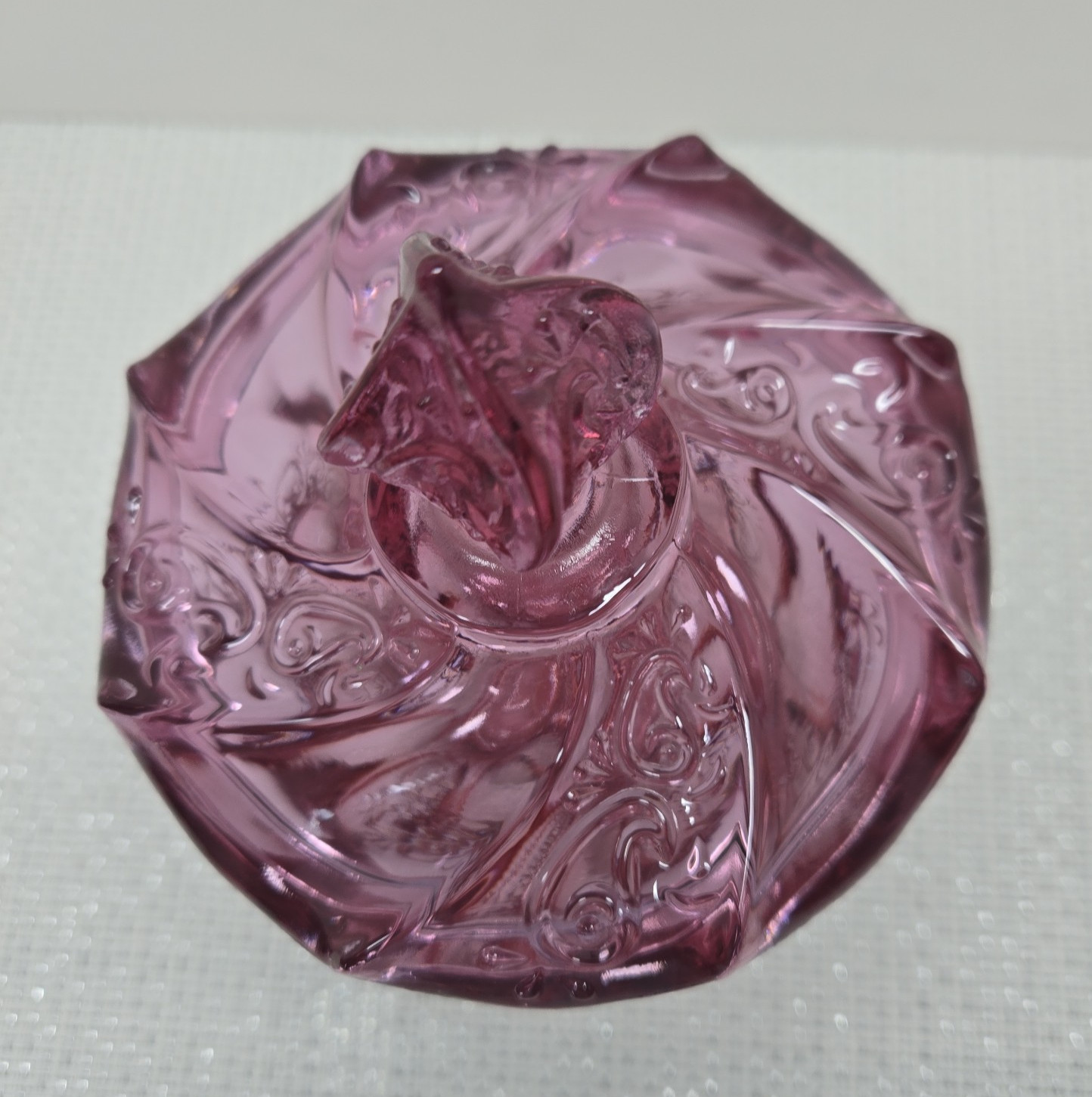 Vintage Fenton Pink Dusty Rose Paisley Swirl Candy Dish w/Lid & Sticker EUC 7.5″