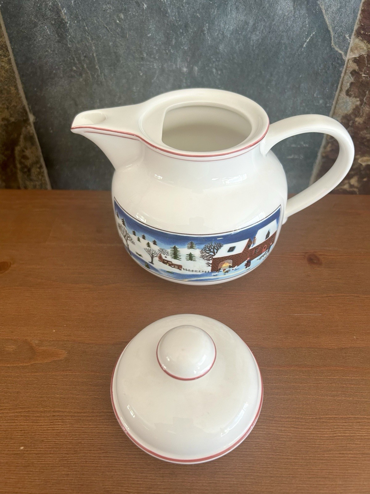 Villeroy & Boch Naif Christmas Teapot Porcelain Lid 3-Cup Folk Art Gerard Laplau