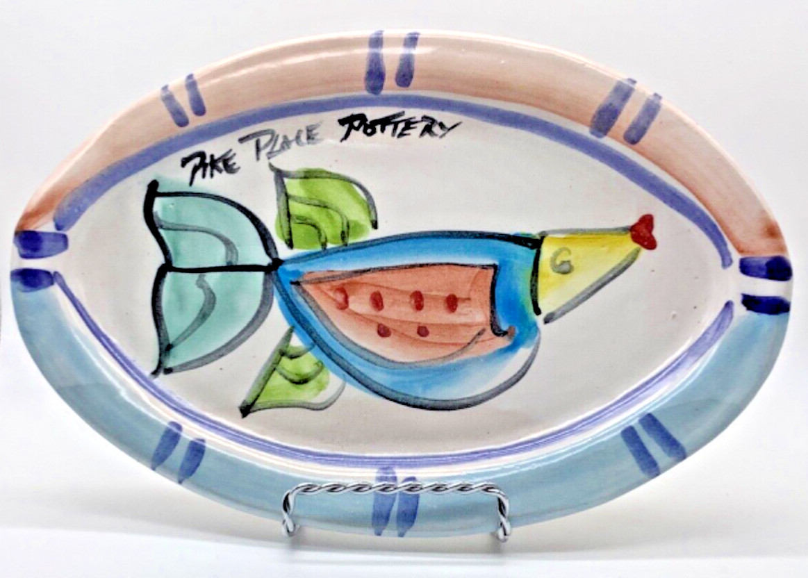 Art Pottery Pike Place Oval Fish Plate signed Lorna Smith, Seattle, 9.75” Long