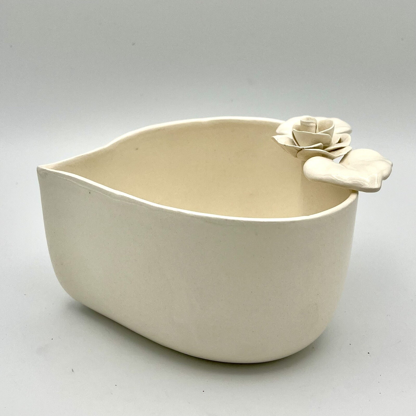 Vntg Paper Windows Rose Heart Bowl Candy/Trinket Dish Signed Ivory Ceramic 6.25”