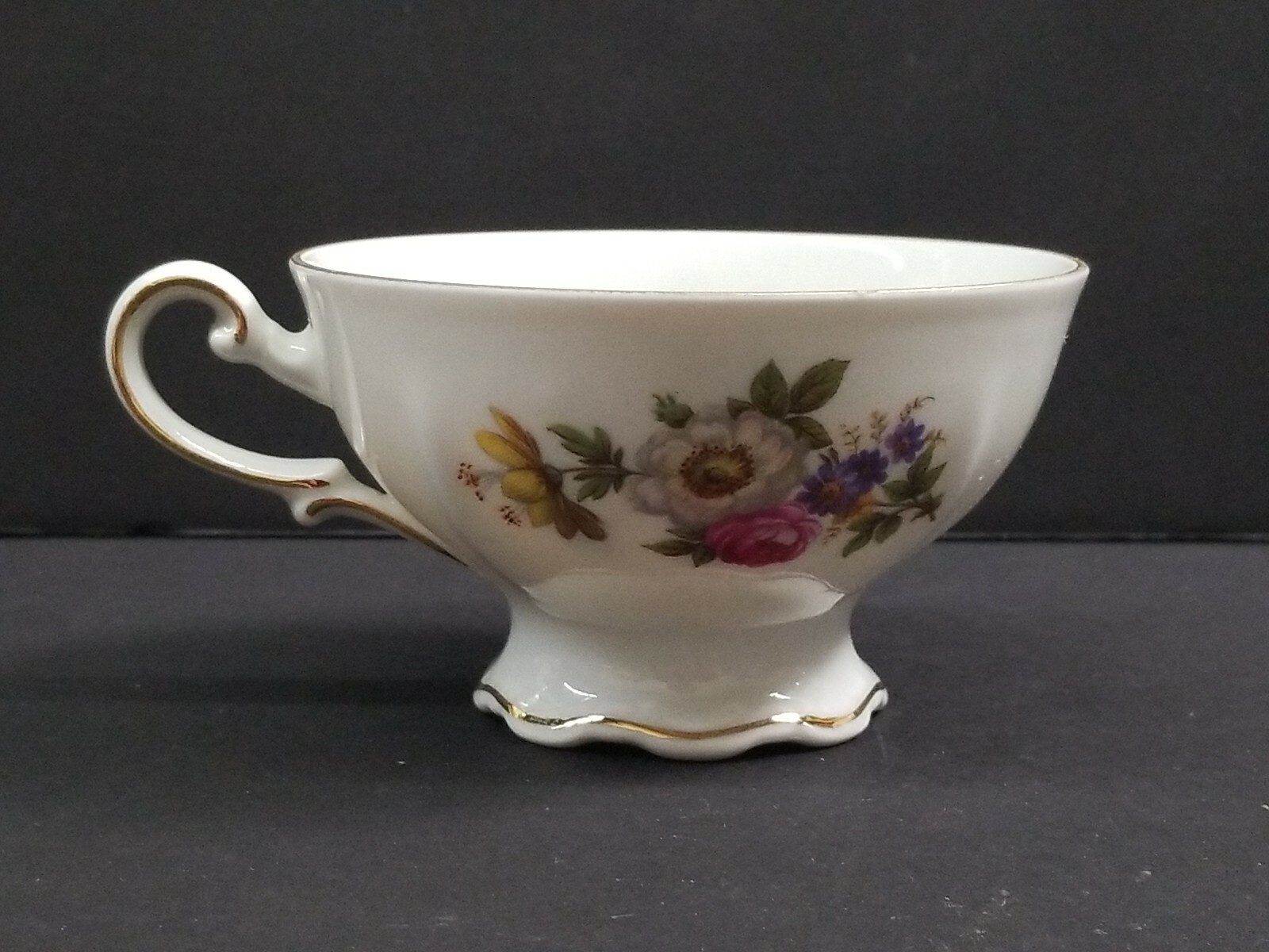 Mitterteich Bavaria Meissen Floral Cup 4″ Gold Trim Germany