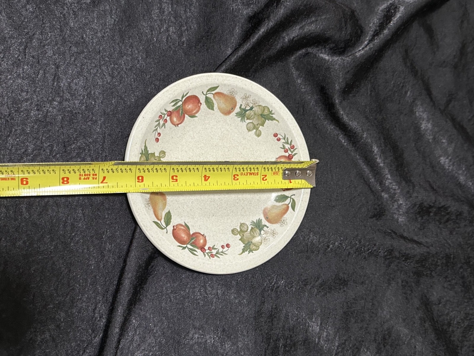 Wedgewood Quince serving platter, vegetable/soup bowls, bread & butter plates.