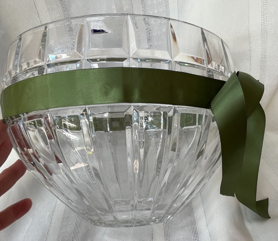 MARQUIS by WATERFORD QUADRATA CRYSTAL 7″ BOWL ~ GREEN RIBBON ATTACHED ~ SIGNED