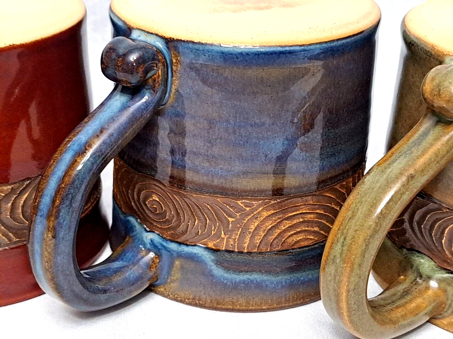 4 Studio Pottery Coffee Mugs Drip Glaze Native Island Look 18 Oz Carved Stamped