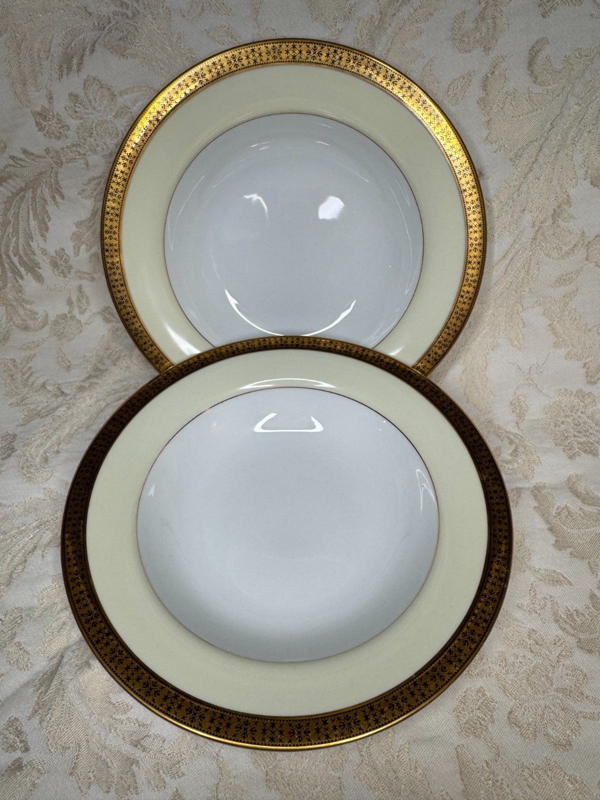 2 Rare Noritake Dinnerware Soup Bowls Gold Trim 7.75″ Bowls China 5485