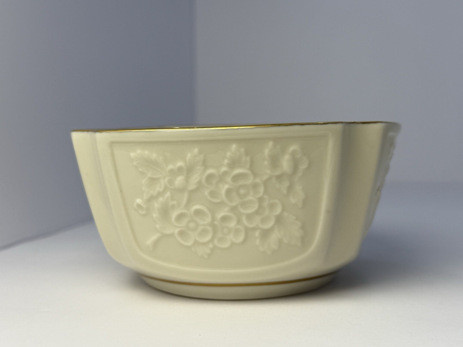 Vintage Lenox Ivory China 24K Gold Trim Grapevine Serving Bowl Candy Dish