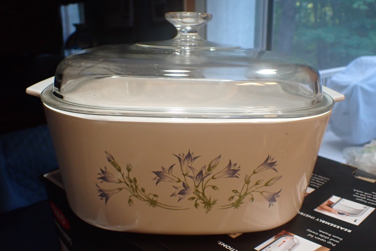 Corning Ware Blue Dusk A-3-B 3 Liter With Pyrex A-9-C Lid white purple