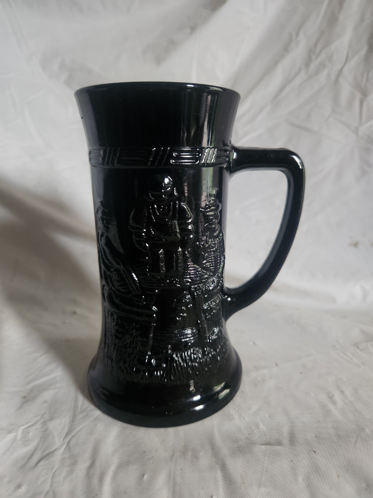 Vintage Tiara Indiana Glass Black Amethyst Beer Stein Mug Tavern Scene Tankard