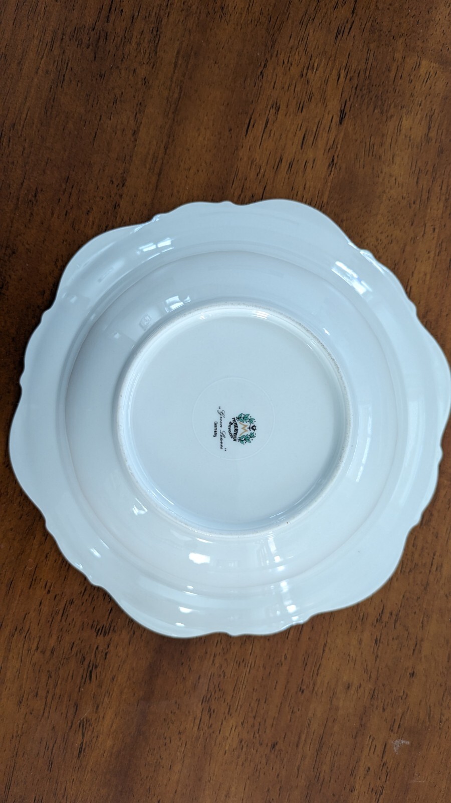 Vintage Mitterteich “Green Leaves” 10″ Serving Bowl Germany Perfect