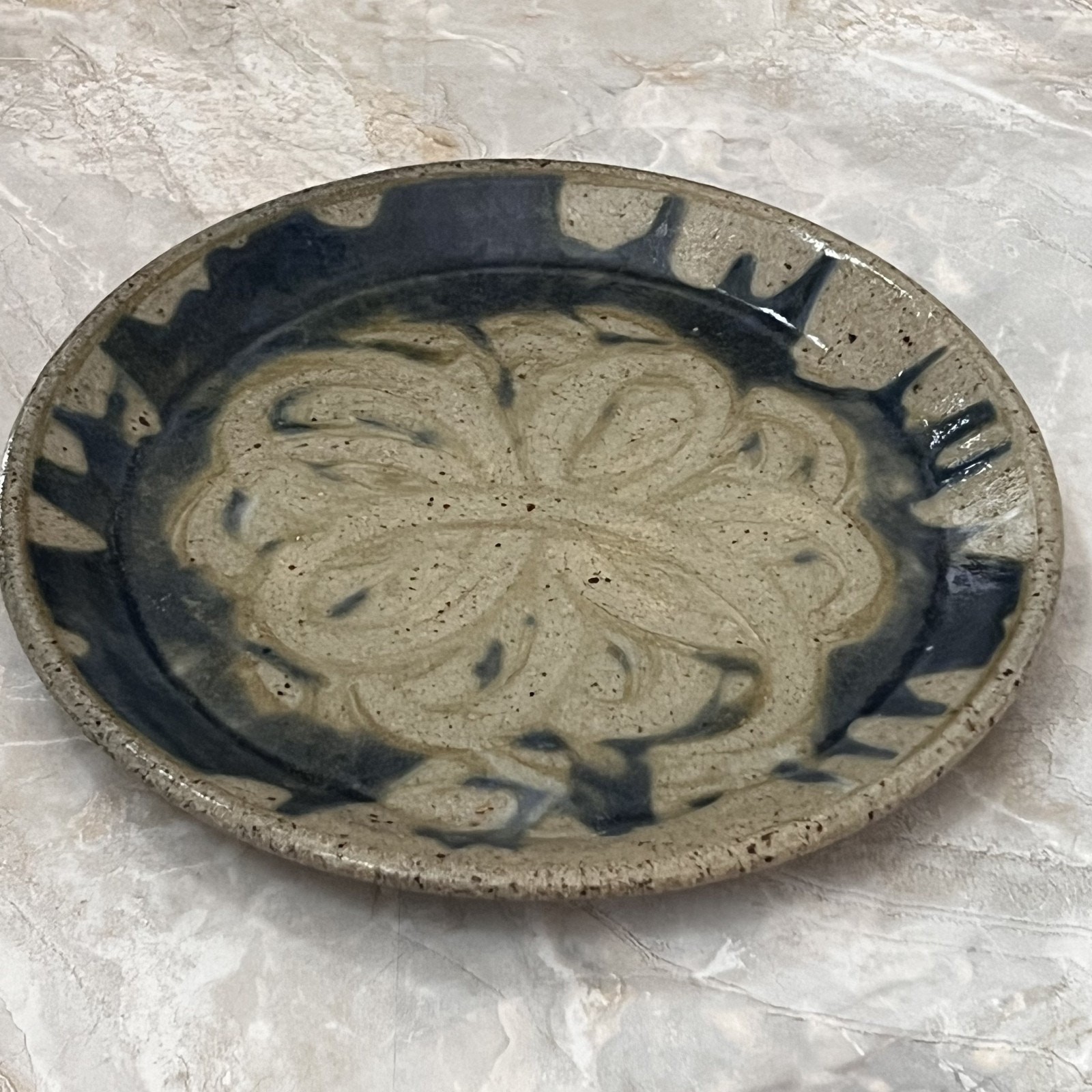 Studio Art Pottery Decorative Plate 8.5″ Hand-Painted Floral Taupe Blue Design