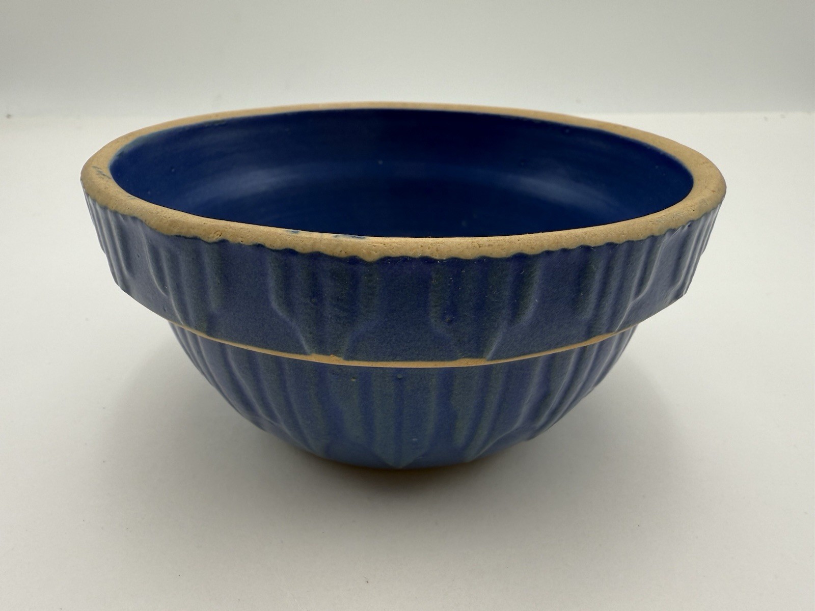 5 1/4” ROUND -CLAY CITY POTTERY CROCK/BOWL – BLUE PICKETT FENCE E95