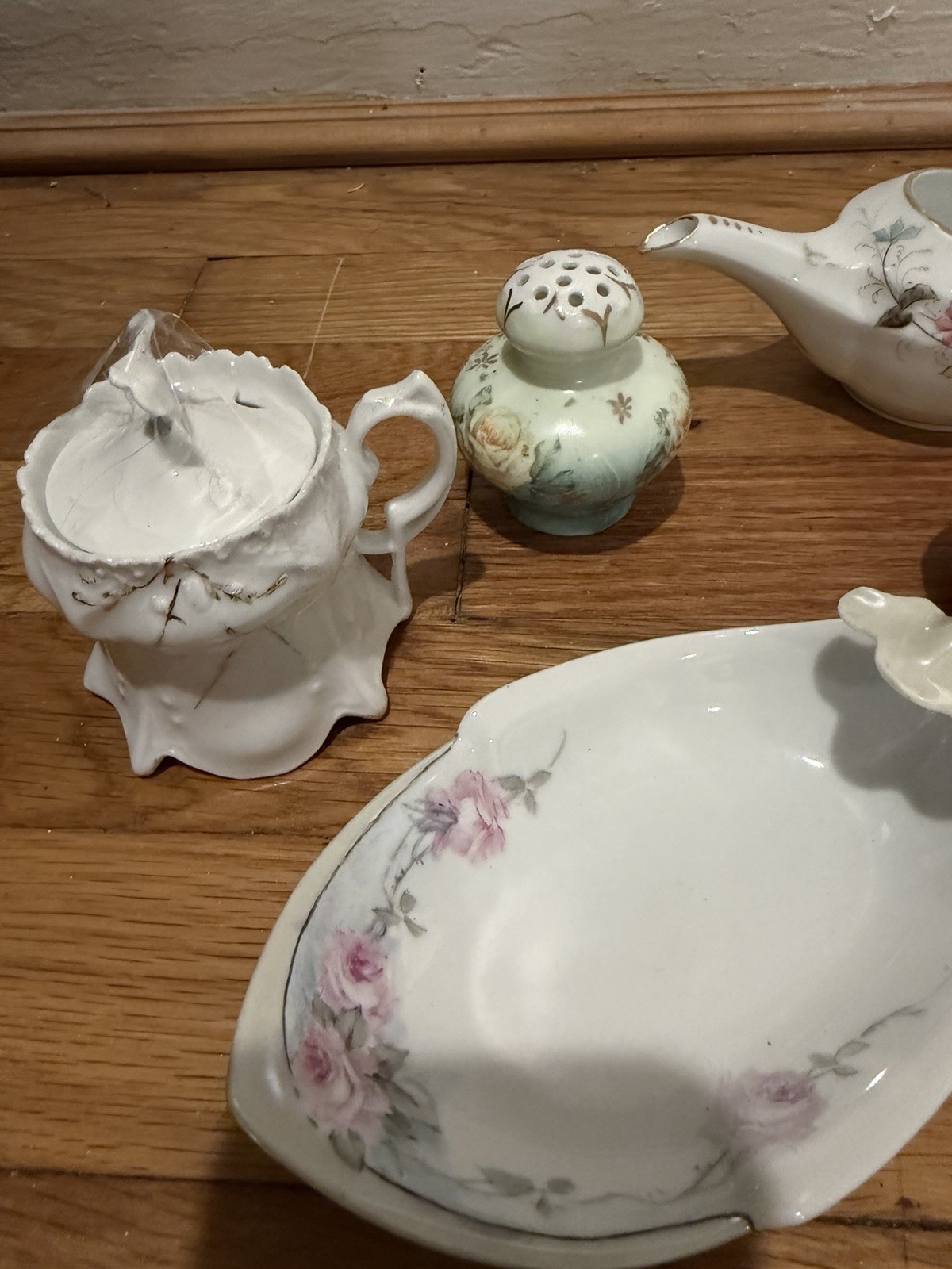 Lot of Porcelain Dishes, Floral Leaf-Shaped, Glass Decorative White, Pink, Green