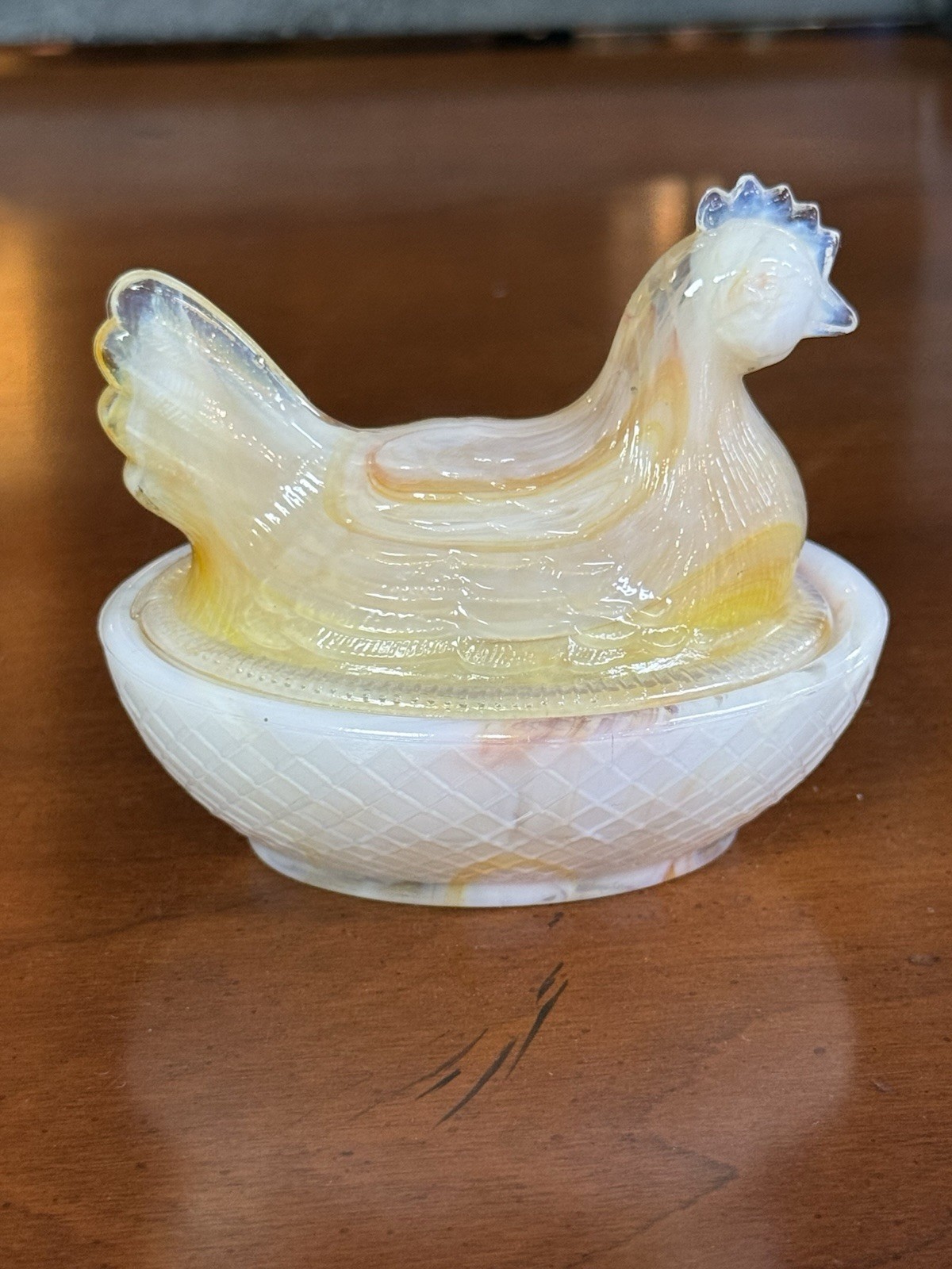 Boyd Glass Hen on Nest #182 Coral Mist 3″ Slag Chicken Salt Cellar UV Glows Vtg
