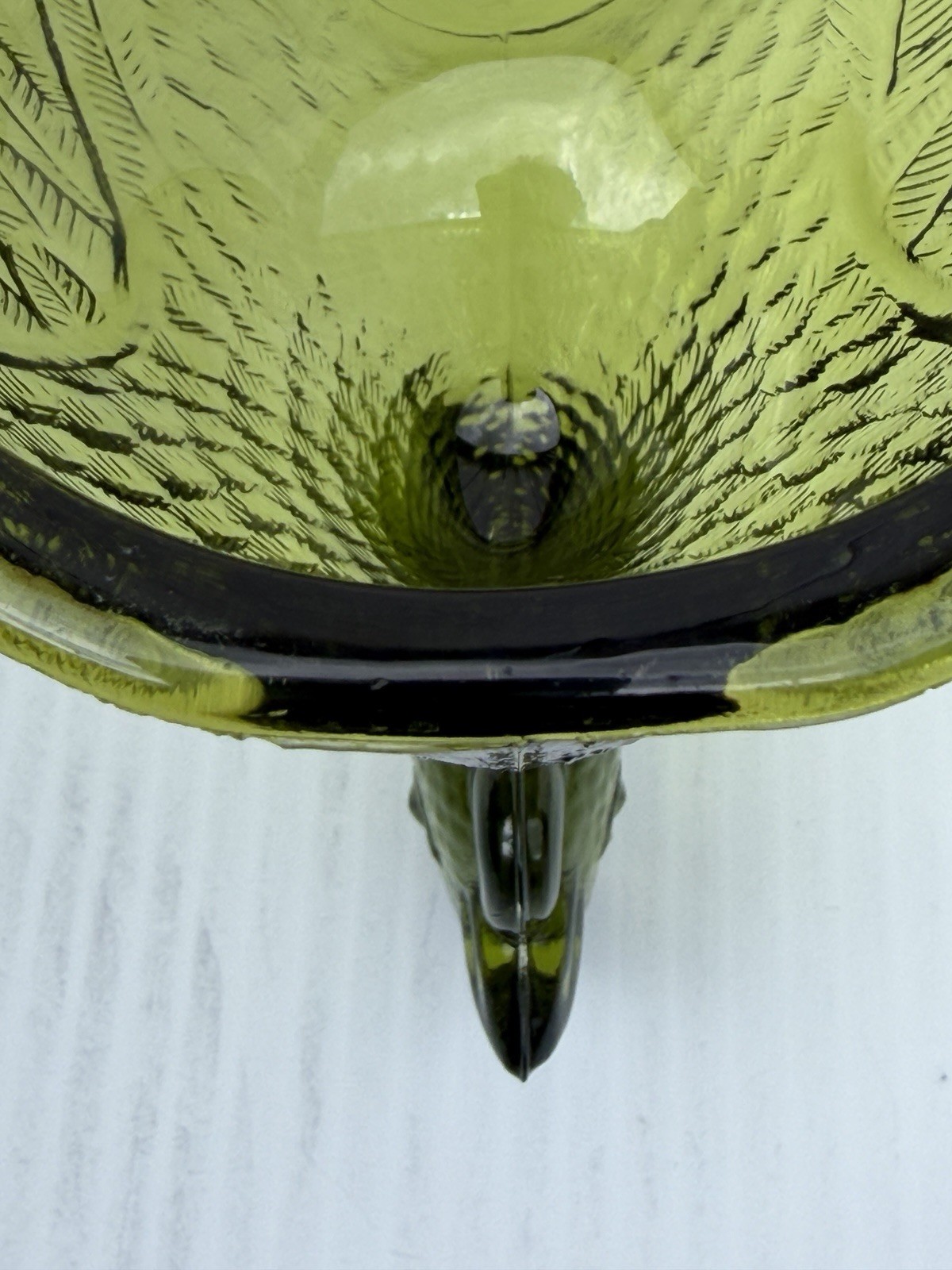 Vintage Indiana Glass Green Pressed Glass Hen on Nest Bowl Beaded Rim HON *read*