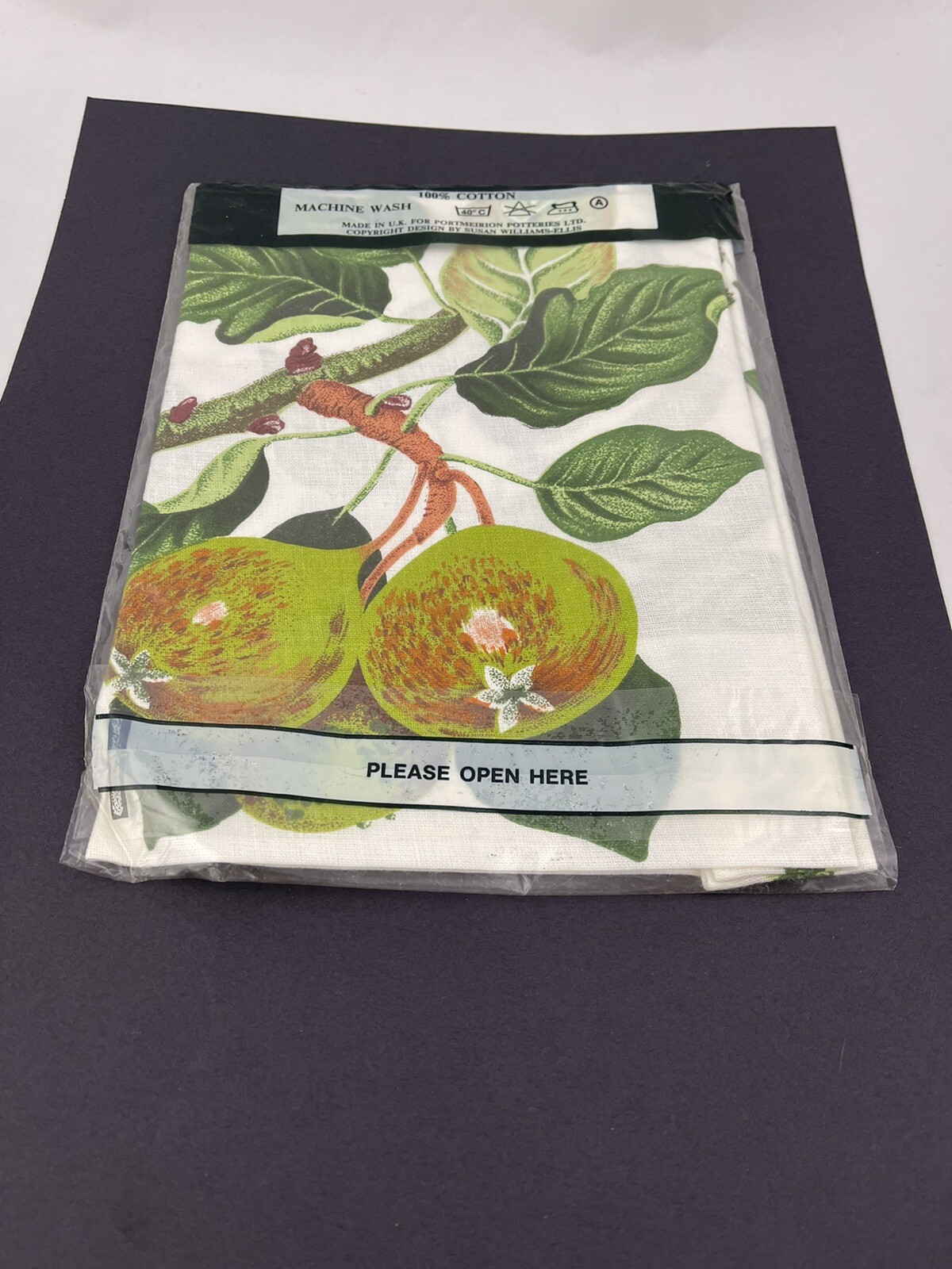 PORTMEIRION POMONA THE TEINTON SQUASH PEAR TEA TOWEL – MINT