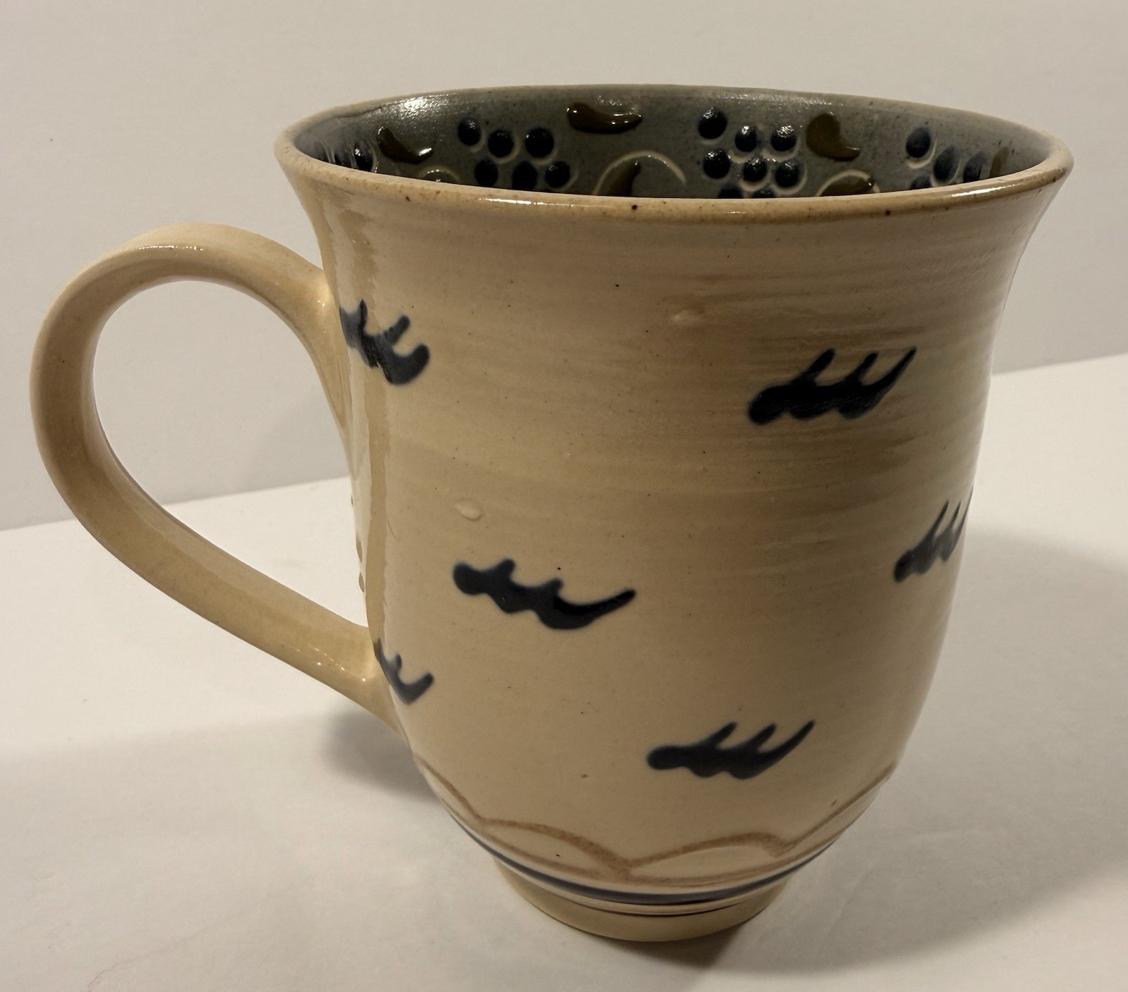 Gail Hardin 1997 Signed Studio Pottery Mug Kentucky Slip Trailed Berry Bird Clay
