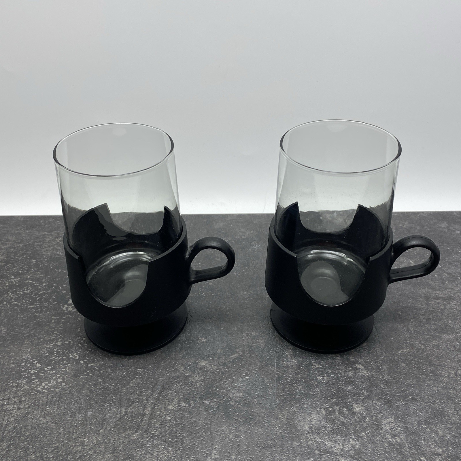 Vintage Set of 2 Glas-Snap by Corning 10oz Glasses Black Plastic Footed Holders
