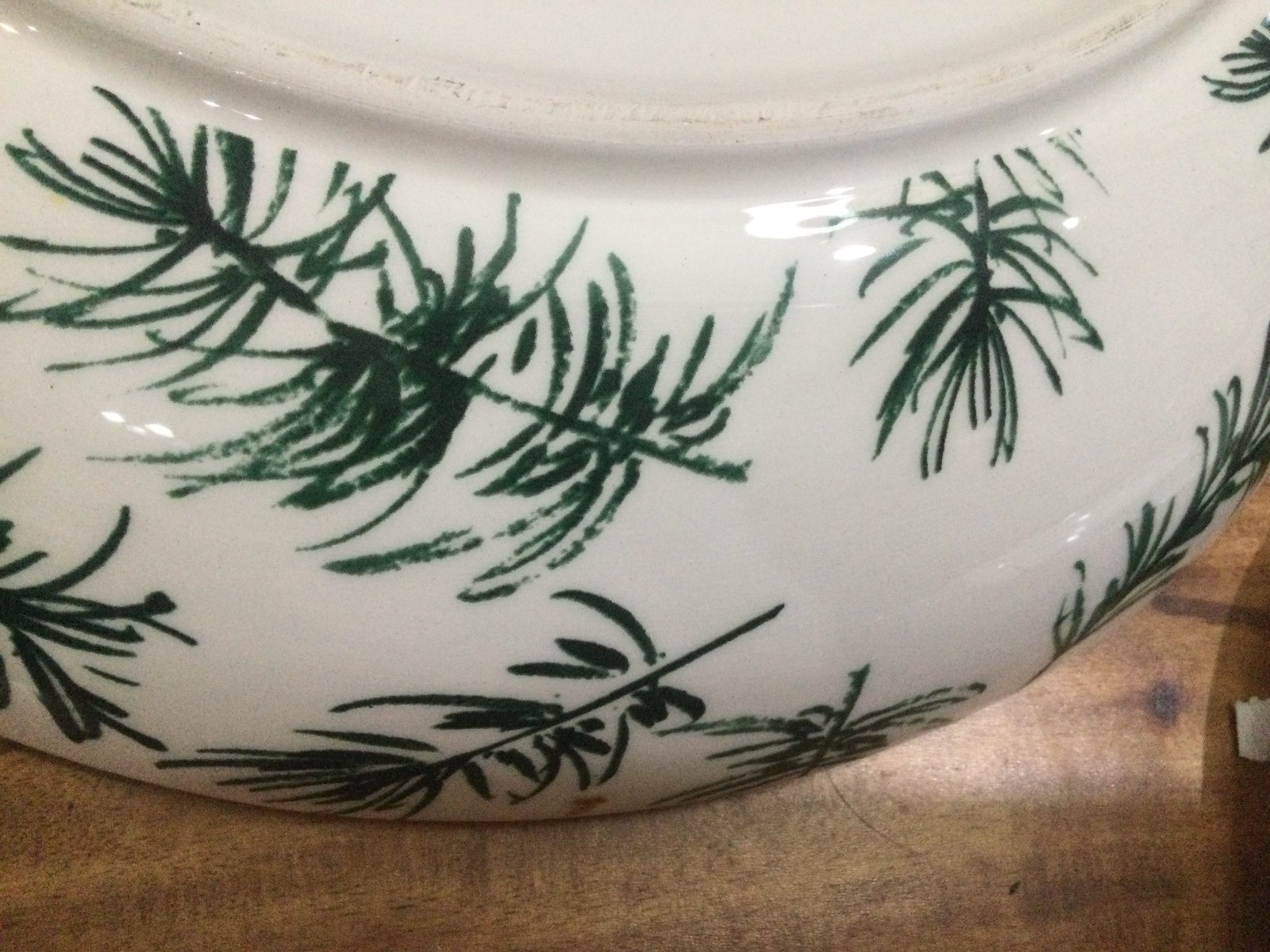 Robert Stanley Home Collection Pine Holiday Forest serving bowl+spoon rest