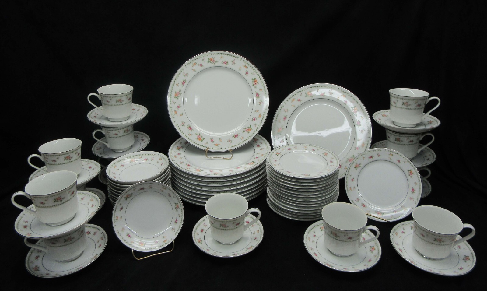 Vtg. Abingdon Fine China Made in Japan Rose Pattern 10 1/4″ Dinner Plate(s) MINT