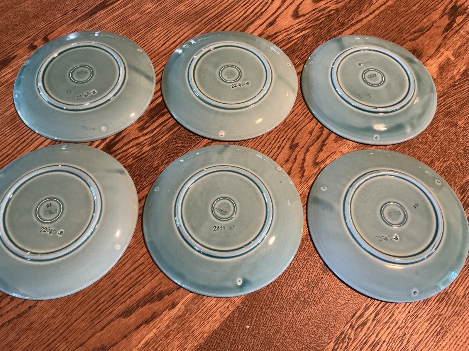 Set Of SIX Majolica Plates Teal Aqua Raspberry Plumb 2230 B Germany Weave 7.75”