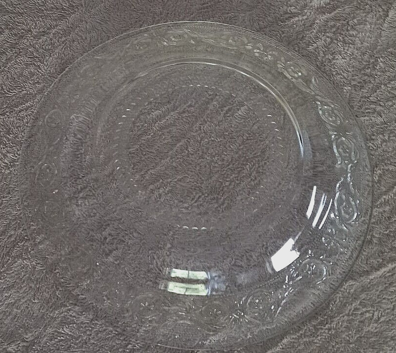 KIG Malaysia 9″ clear glass serving bowl