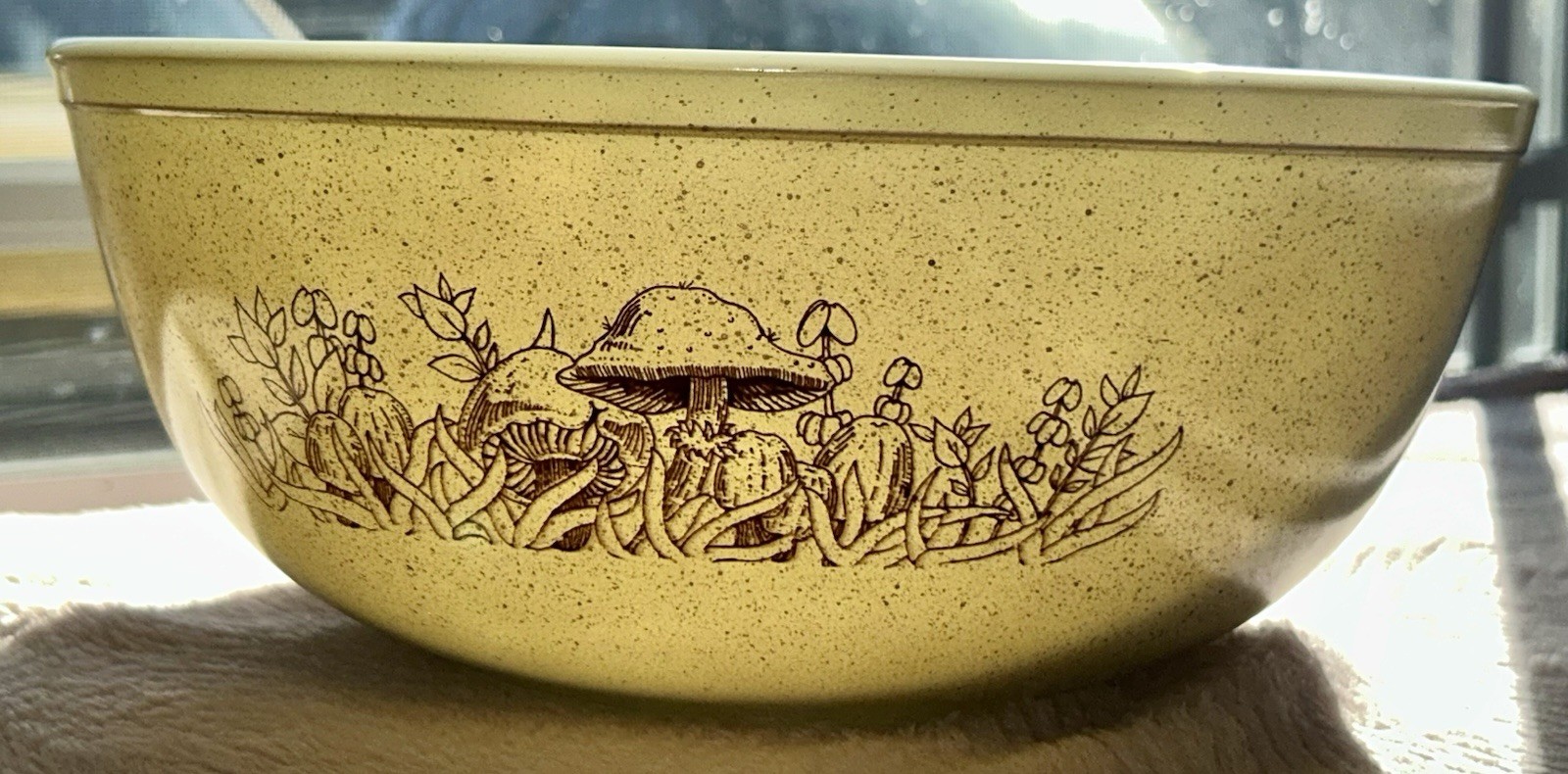 Pyrex Forrest Fancies Mixing Bowl Set Of 4 In Orig Box 401 402 403 404 Rare EUC