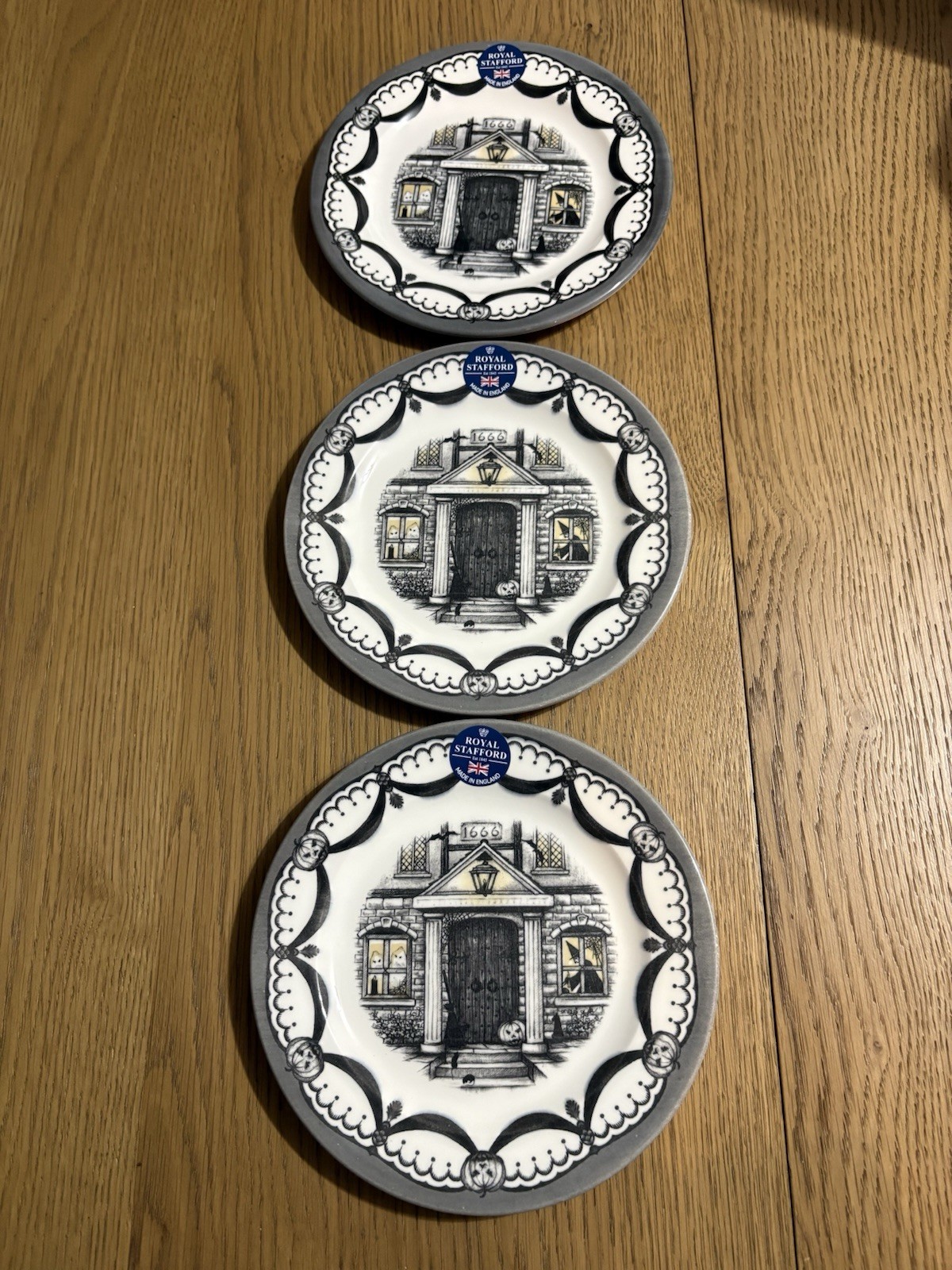 Royal Stafford Halloween Haunted House dinner plates, Set 0f 3