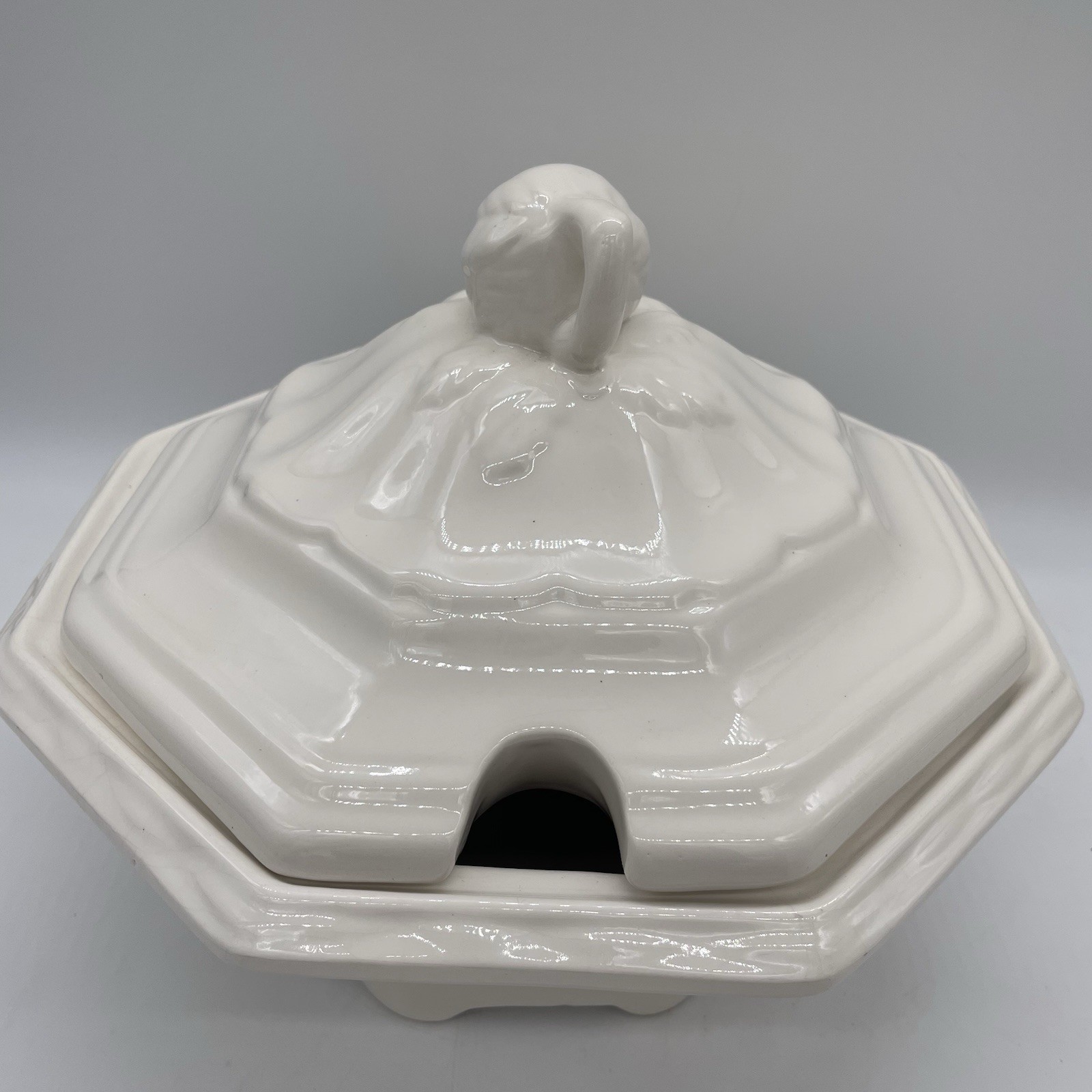 Vintage California Pottery USA Soup Tureen 2qt Octagon White Cream Lidded Lid