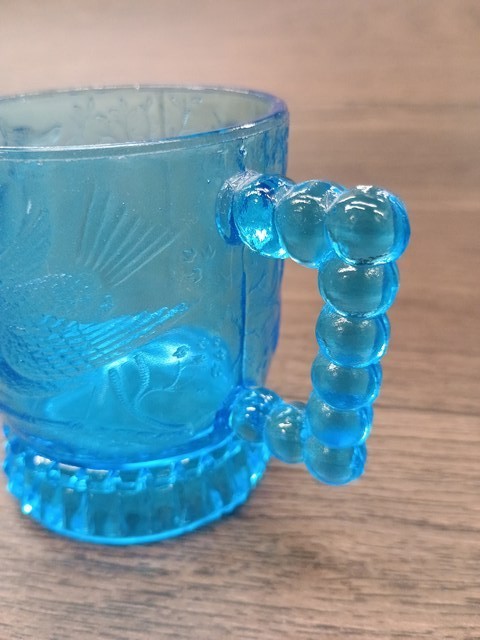 Bryce Bro’s Bird On A Branch 3-1/4″ Mug Blue Pressed Glass 1800’s #1302 BLUB11