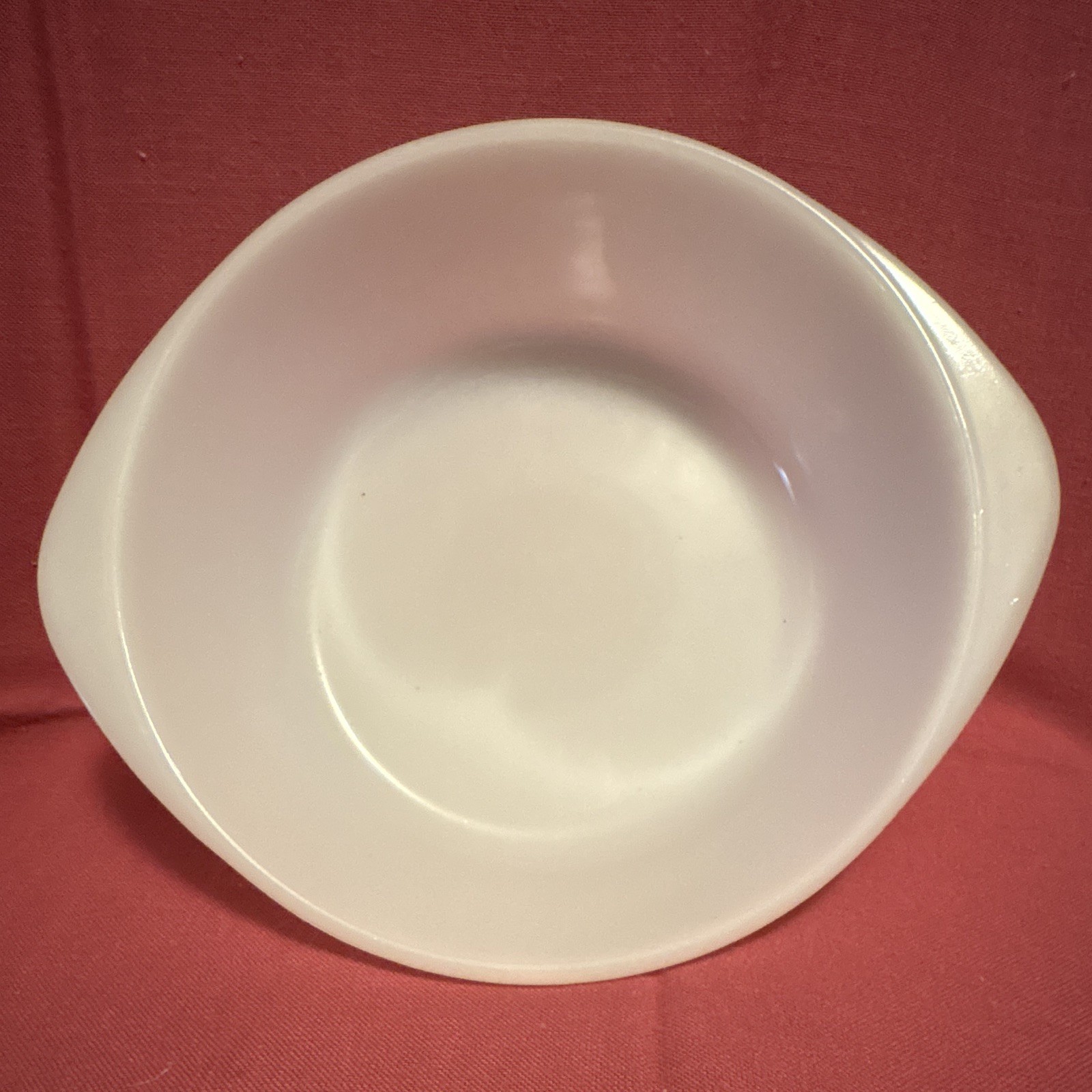 Glasbake White Milk Glass Round Casserole Dish w/ Lid 1 3/4 Qt