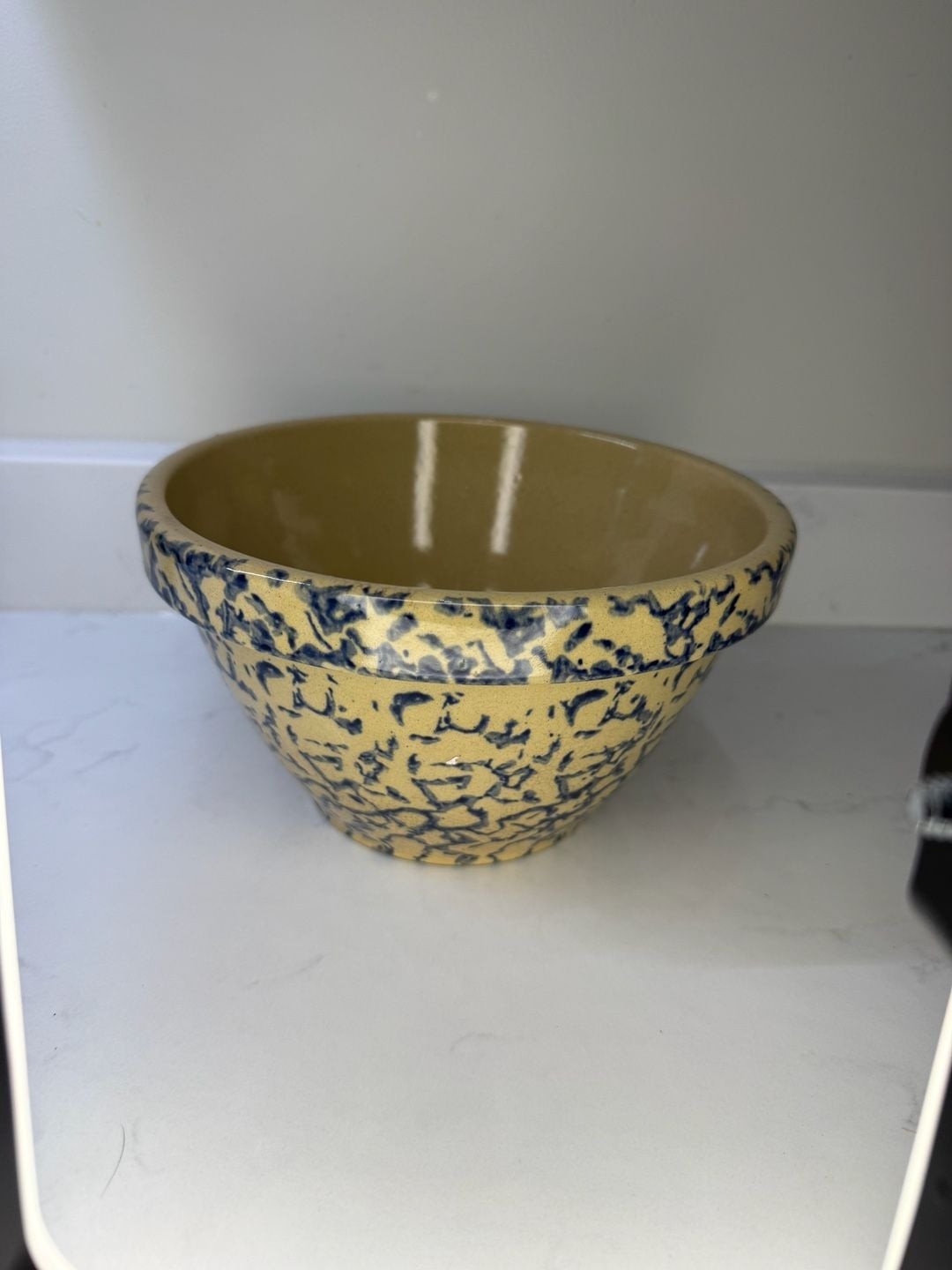 Robinson Ransbottom R.R.P. Co. Blue Spongeware Stoneware Mixing Bowl 8-Inch