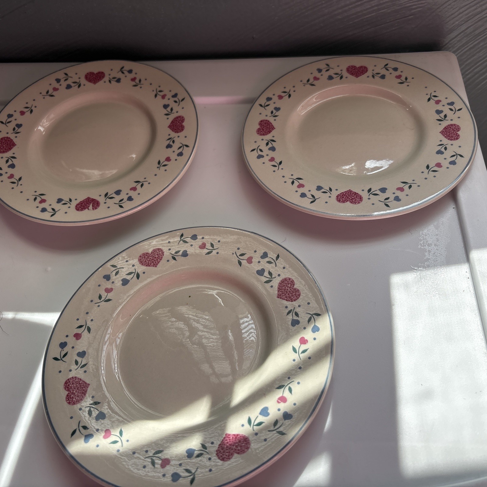 Newcor American Hearts 1994 Stoneware Plates – Set Of 7