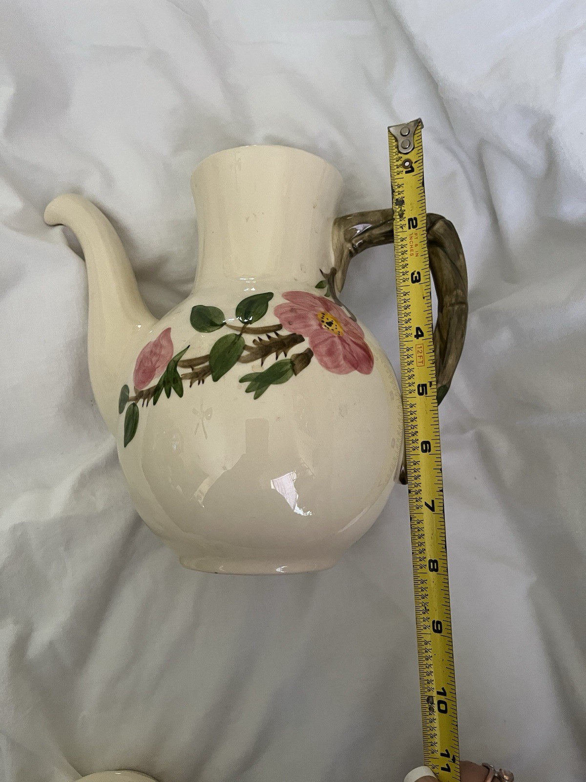 VTG Franciscan Desert Rose 8″ TEA POT / COFFE Made in USA, Small Chip Under Lid