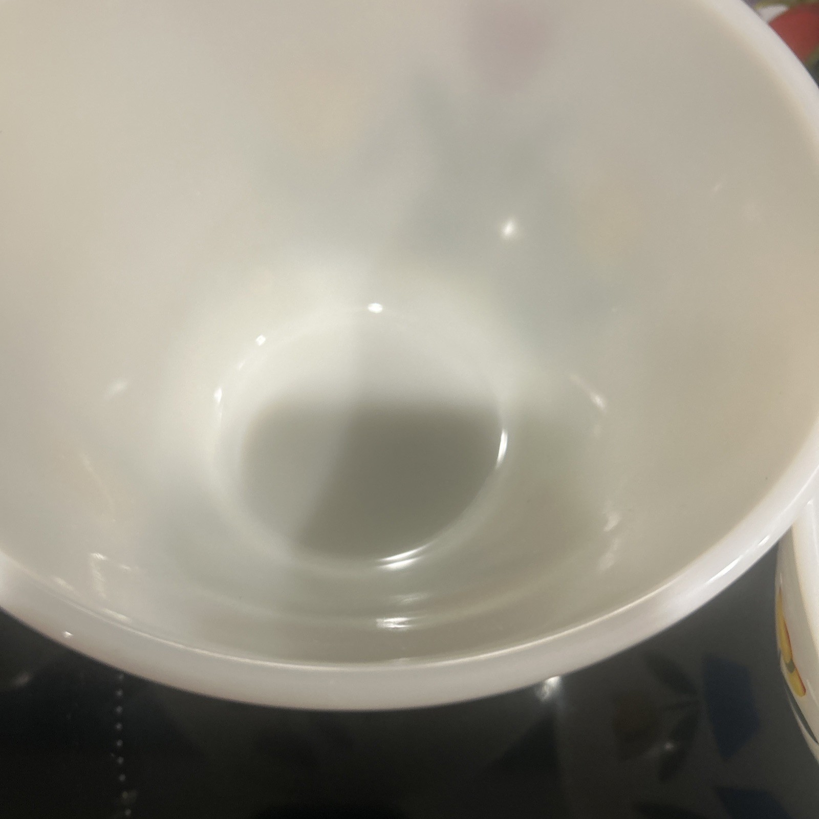 Vintage Fire king tulip mixing bowl set Of 4 🔥🔥🔥