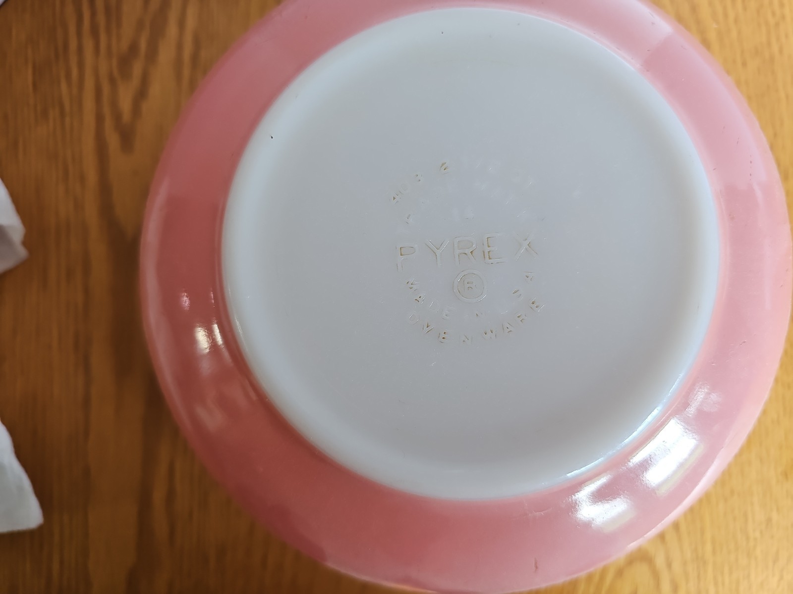 Vintage Pyrex Bowl Pink 403 2.5 Quarts